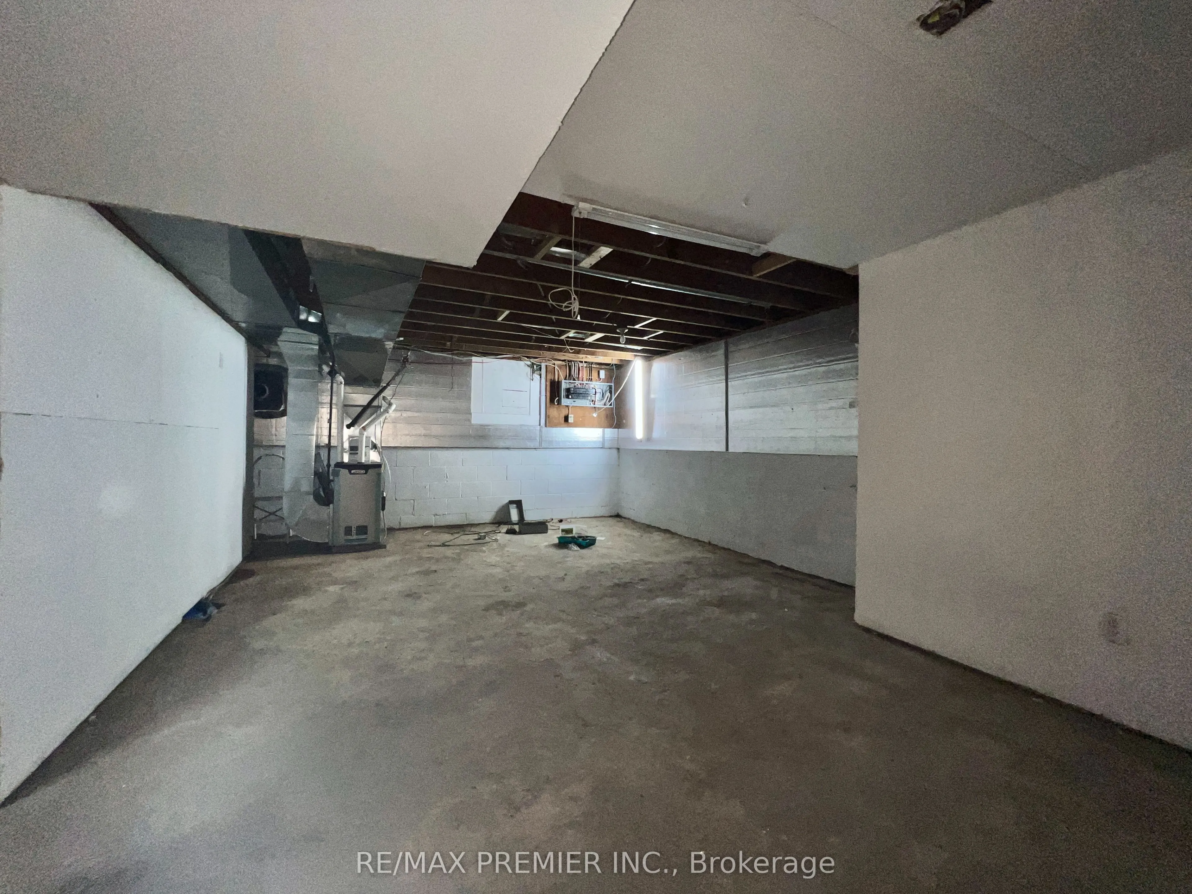 273 Peters Road