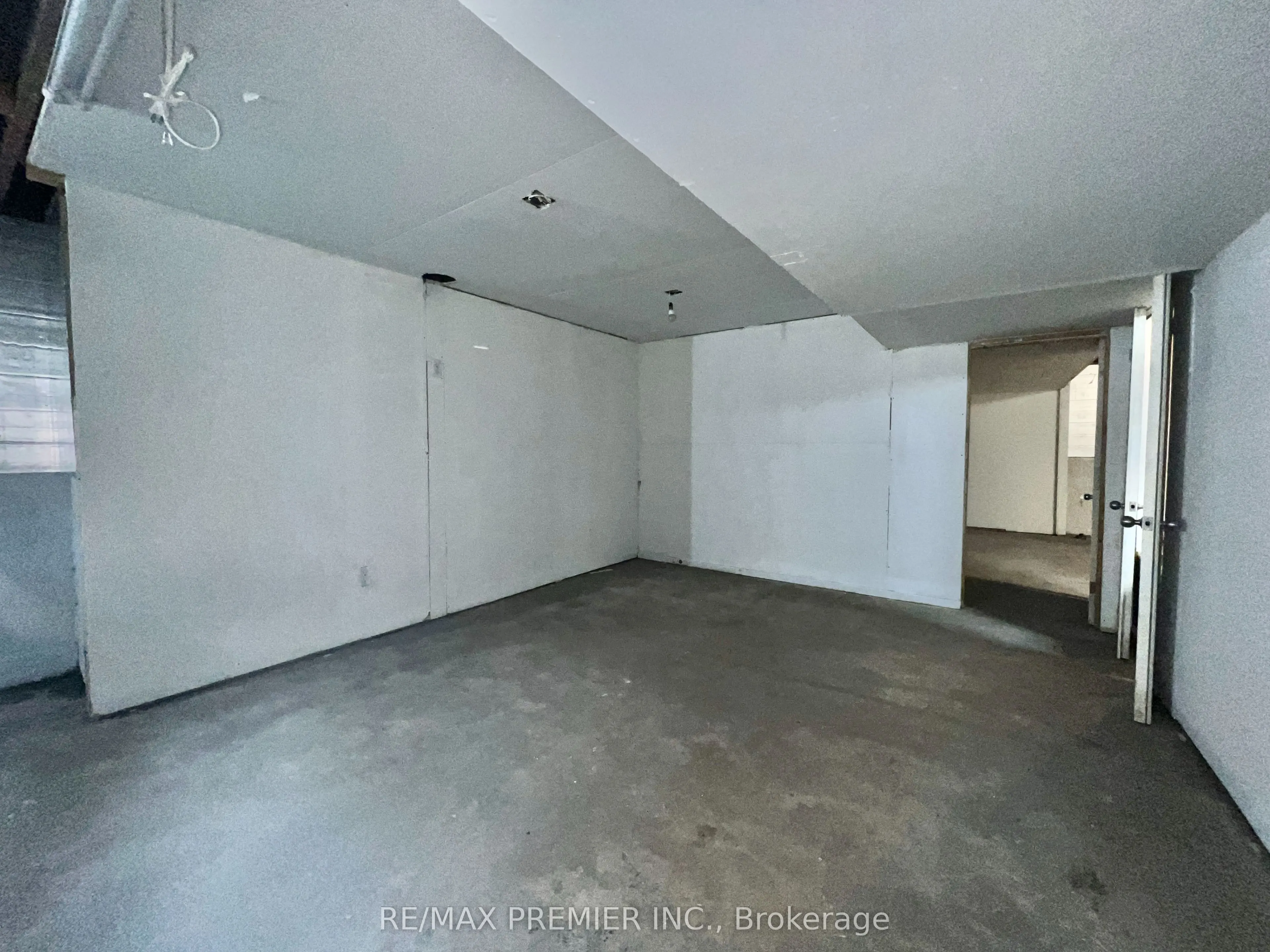 273 Peters Road