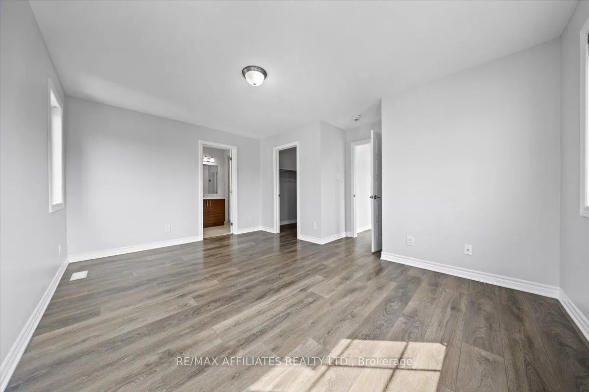 300 Sweetfern Crescent
