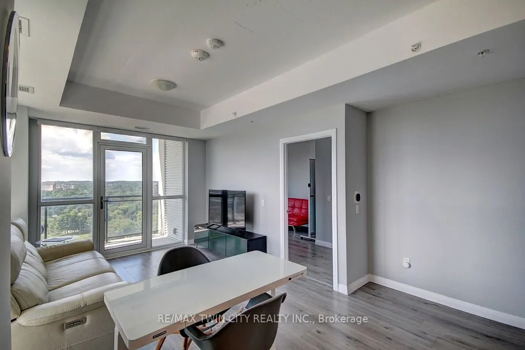 60 Charles Street W, #1805