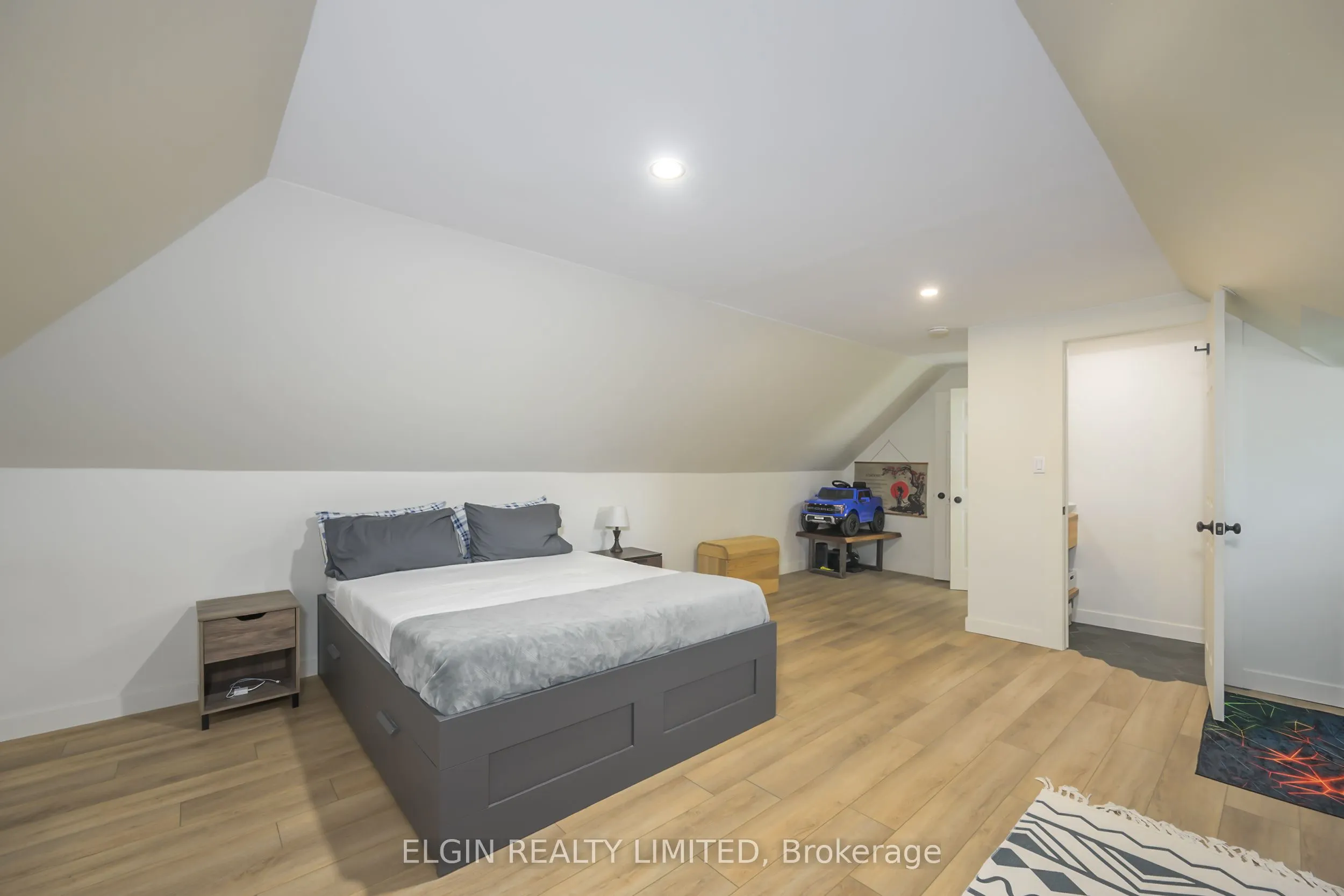 133 Balaclava Street