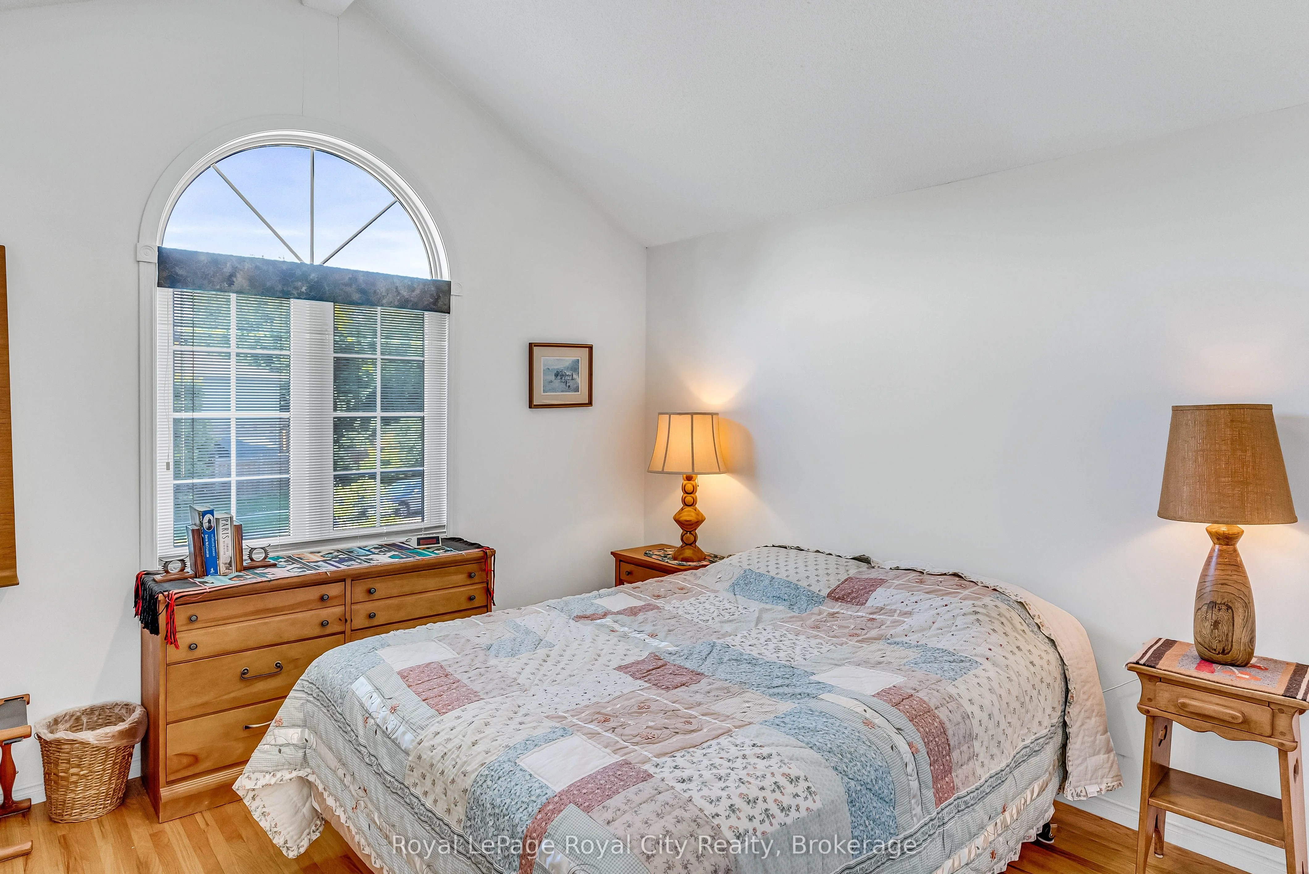 61 Waxwing Crescent