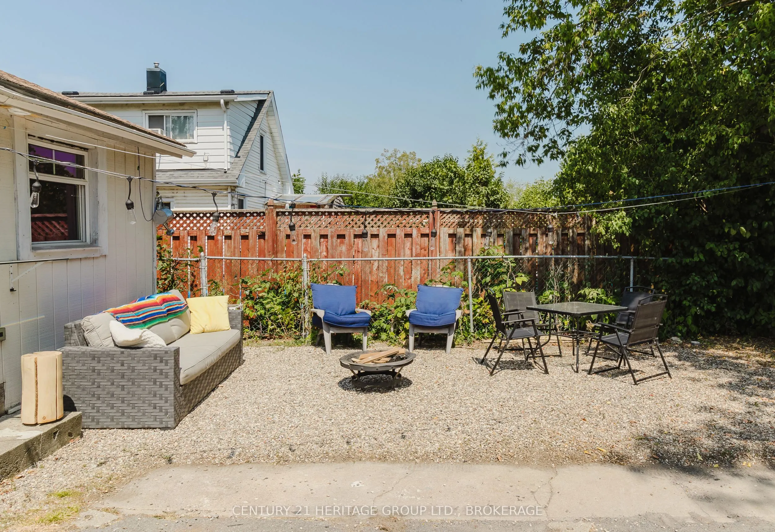 697 Montreal Street