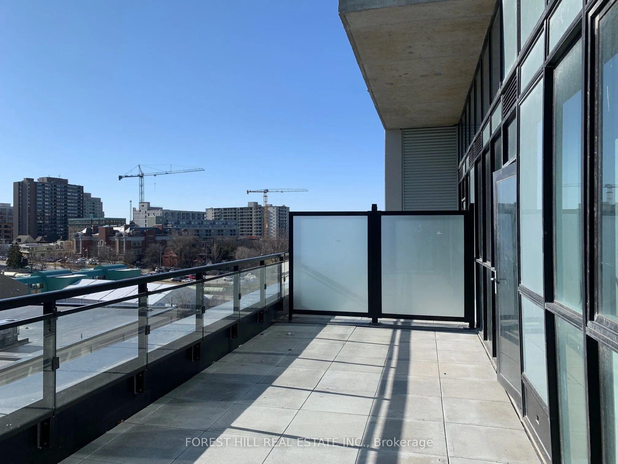60 Charles Street W, #602