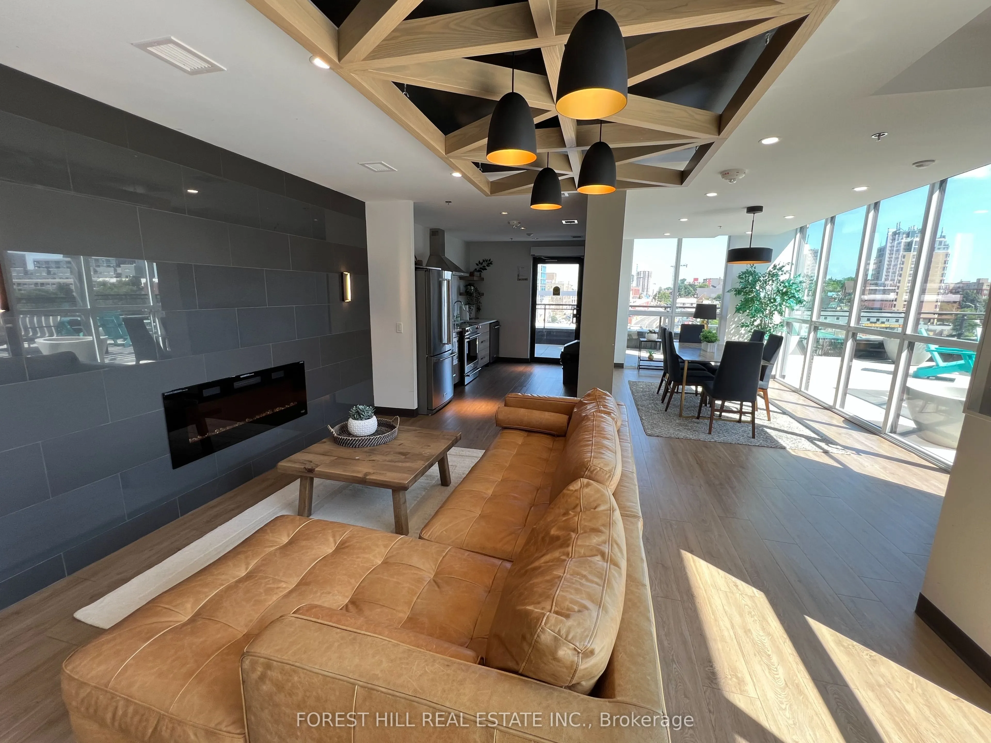 60 Charles Street W, #602