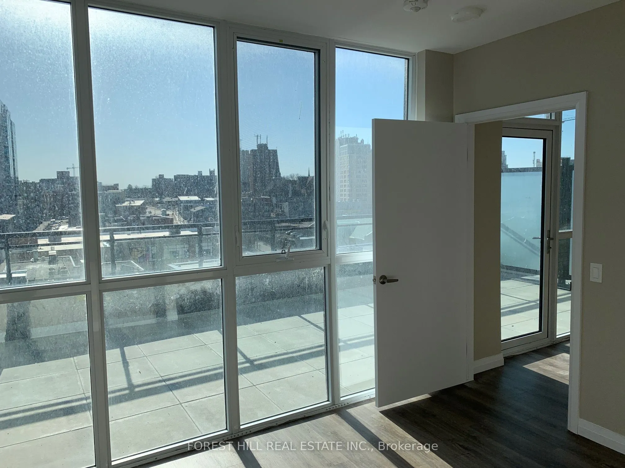 60 Charles Street W, #602