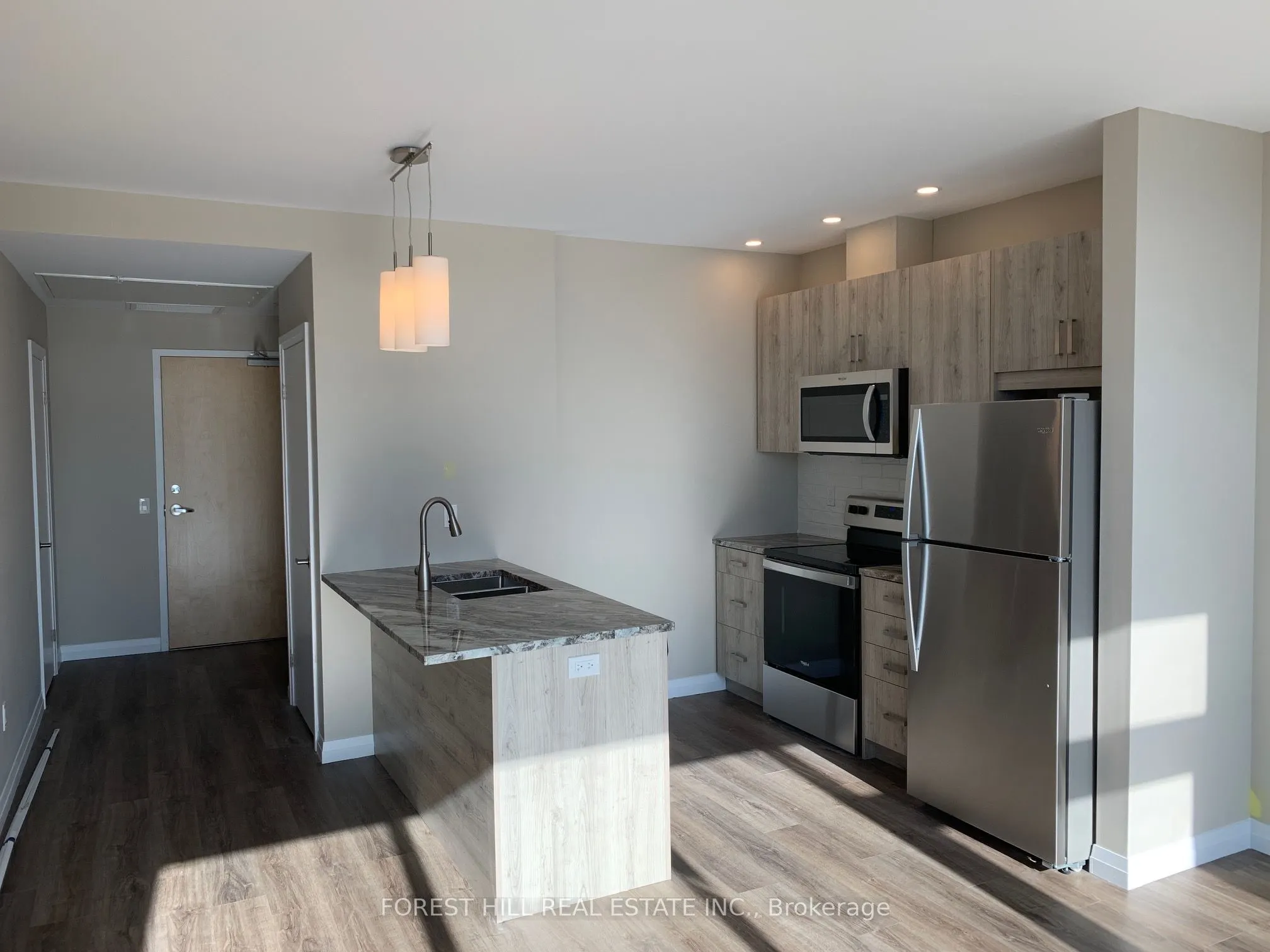 60 Charles Street W, #602