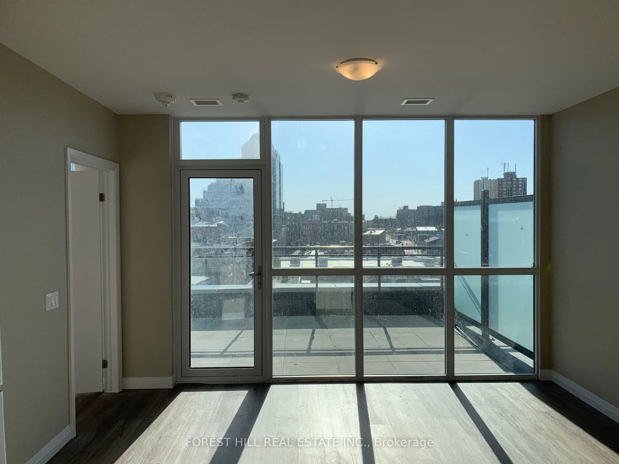 60 Charles Street W, #602
