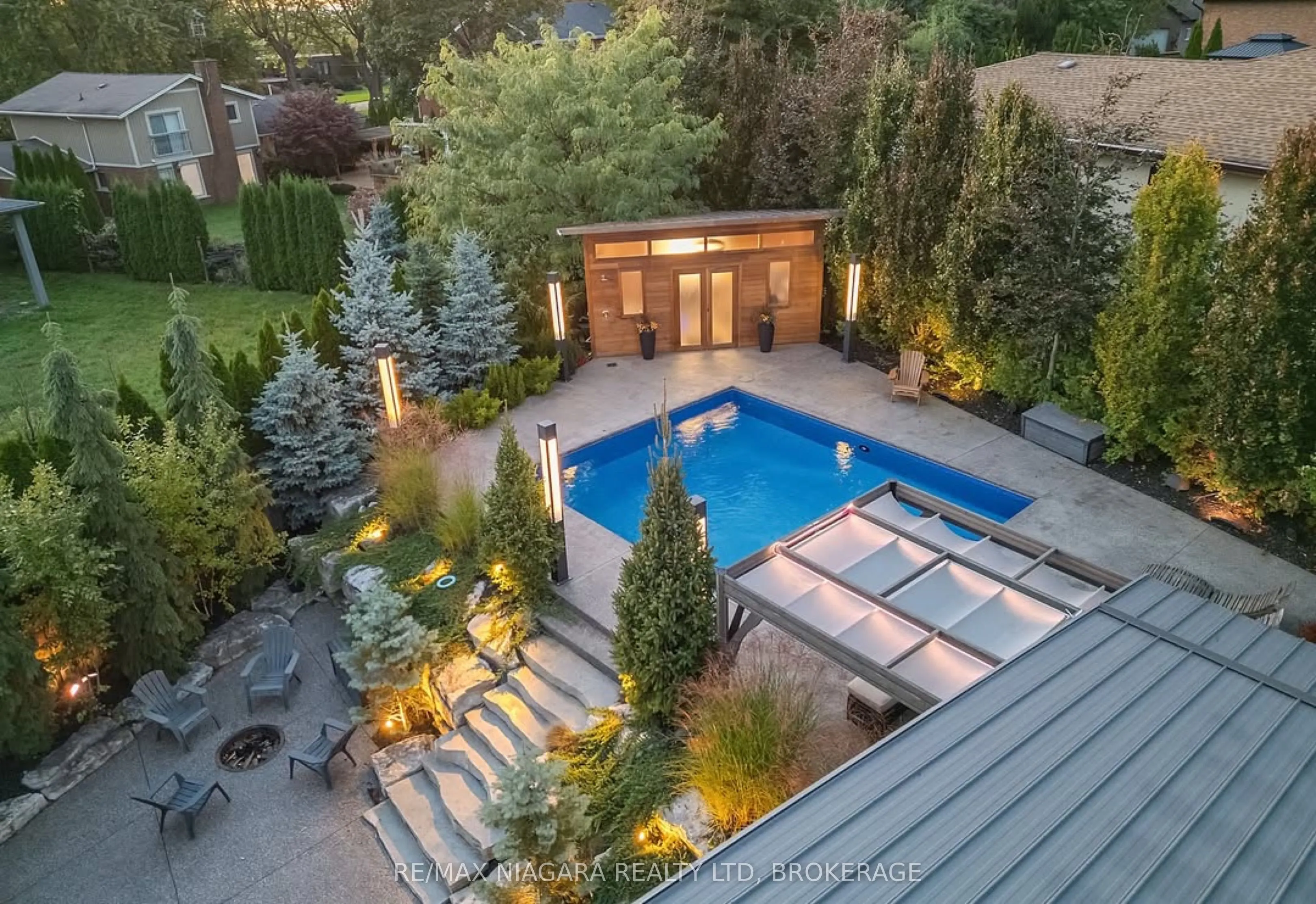 2 Mallette Crescent