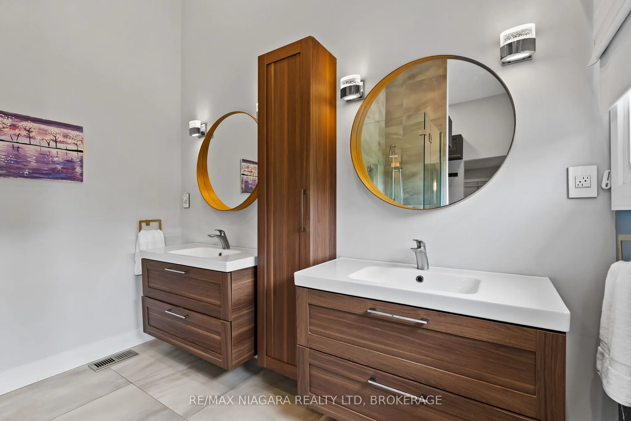 2 Mallette Crescent