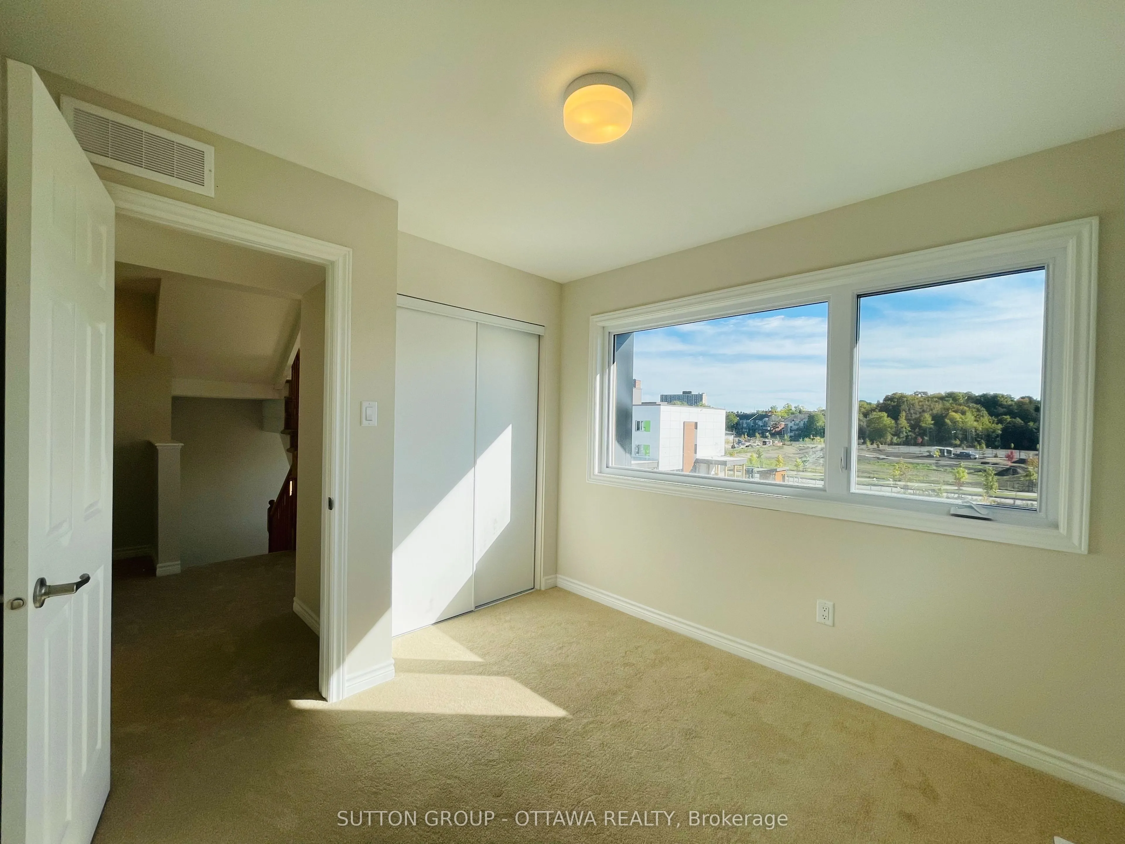 126 Michael Stoqua Street, #10