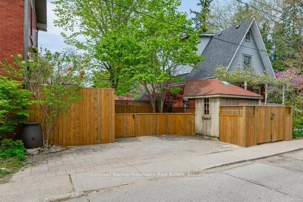 51 Lyon Avenue