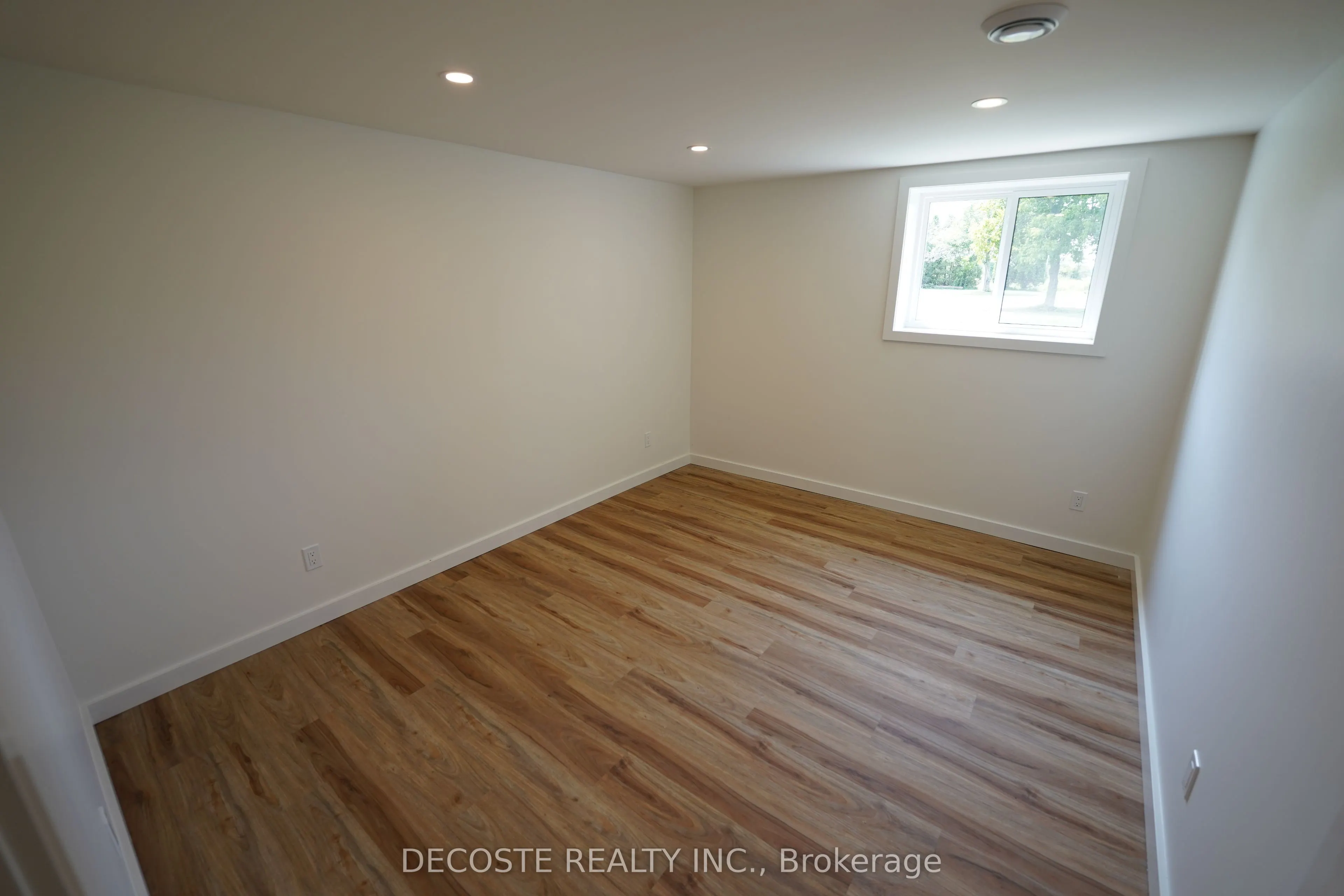 6460 Rae Road