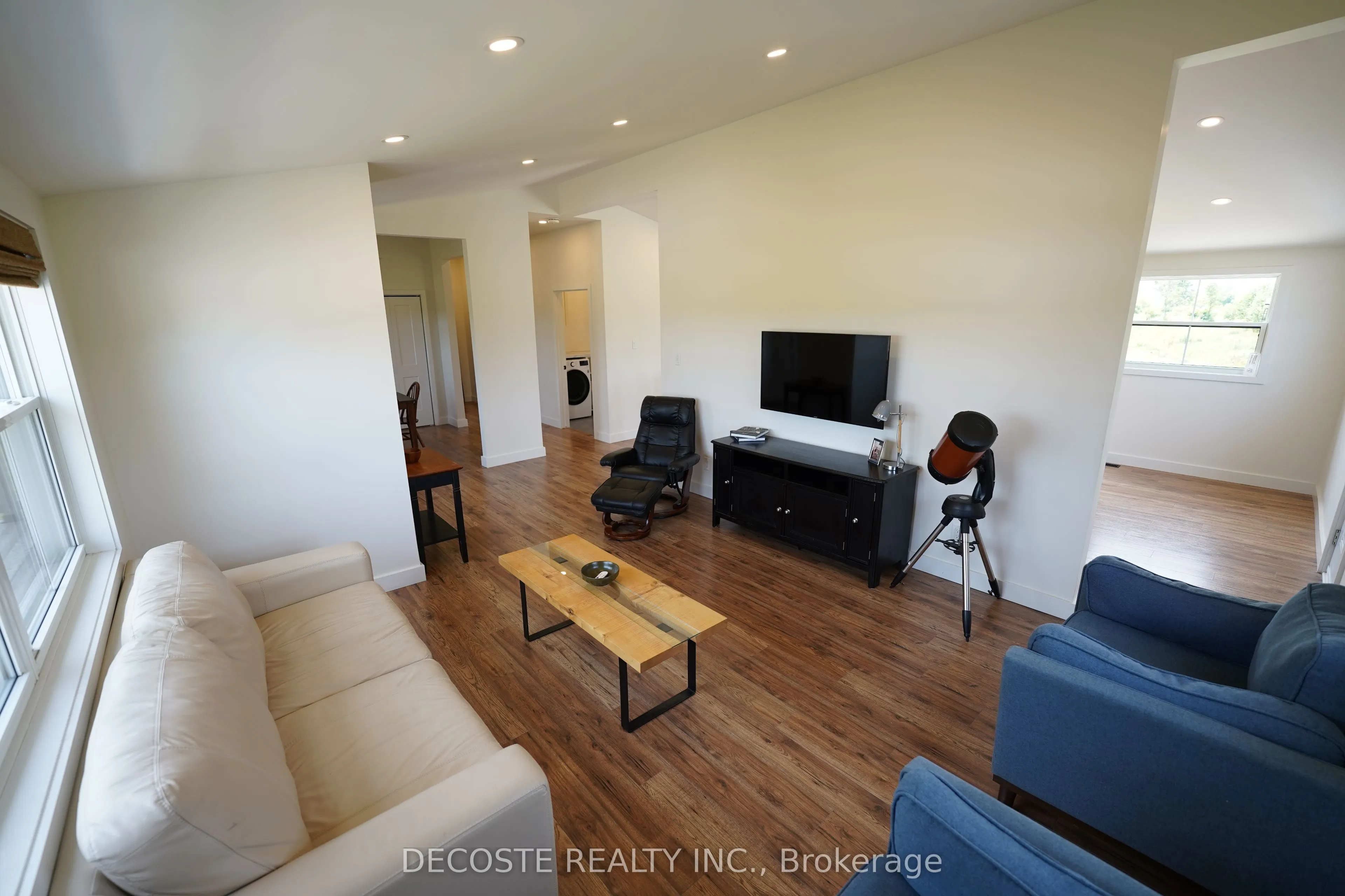 6460 Rae Road
