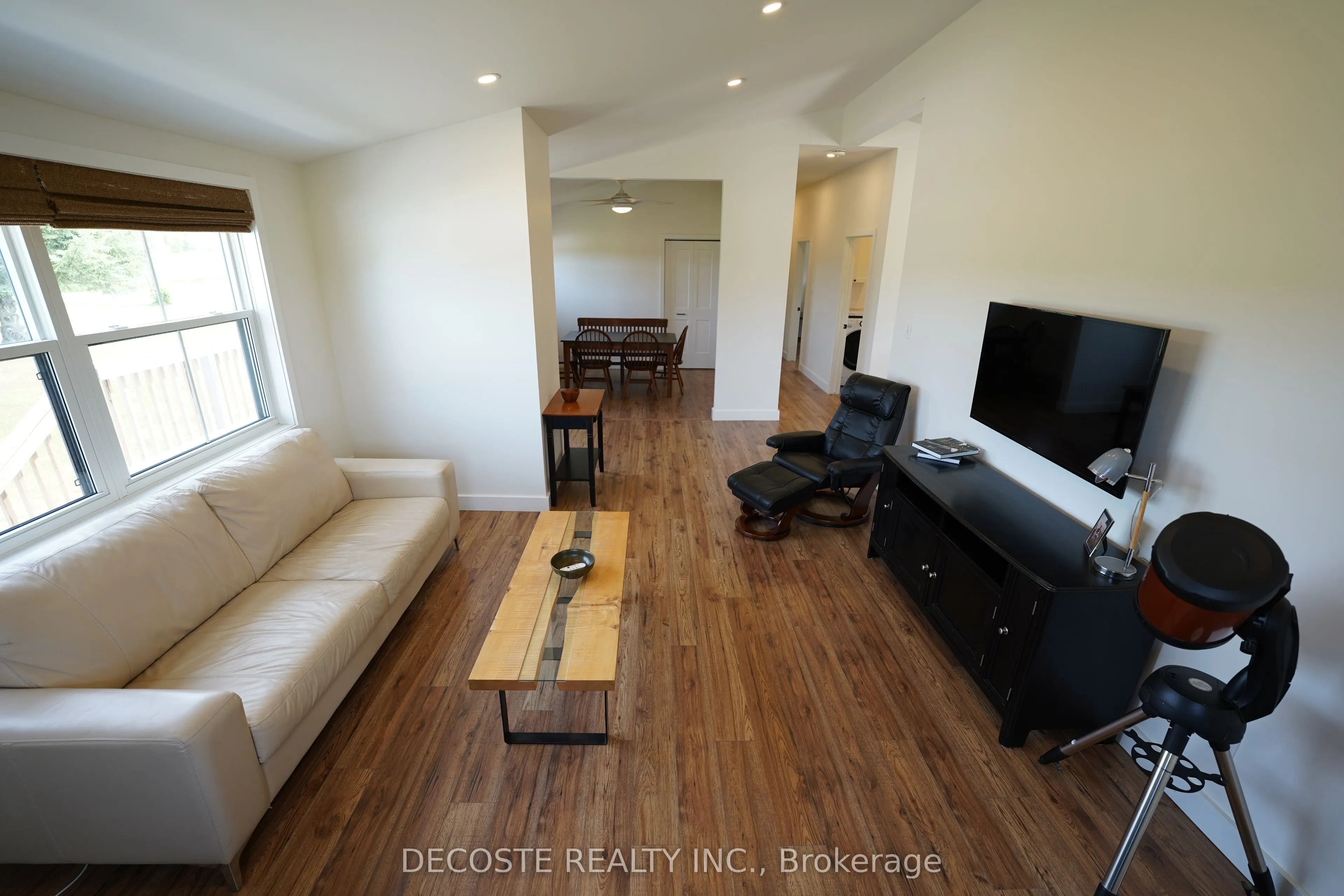 6460 Rae Road
