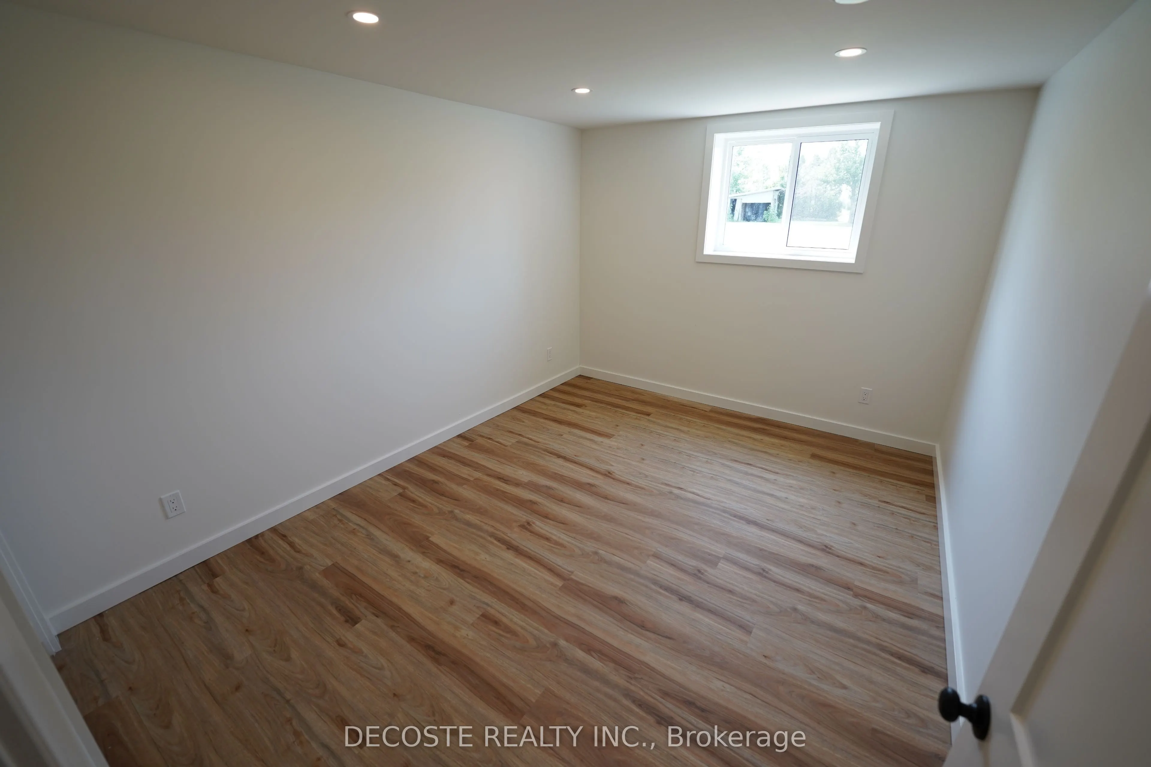 6460 Rae Road