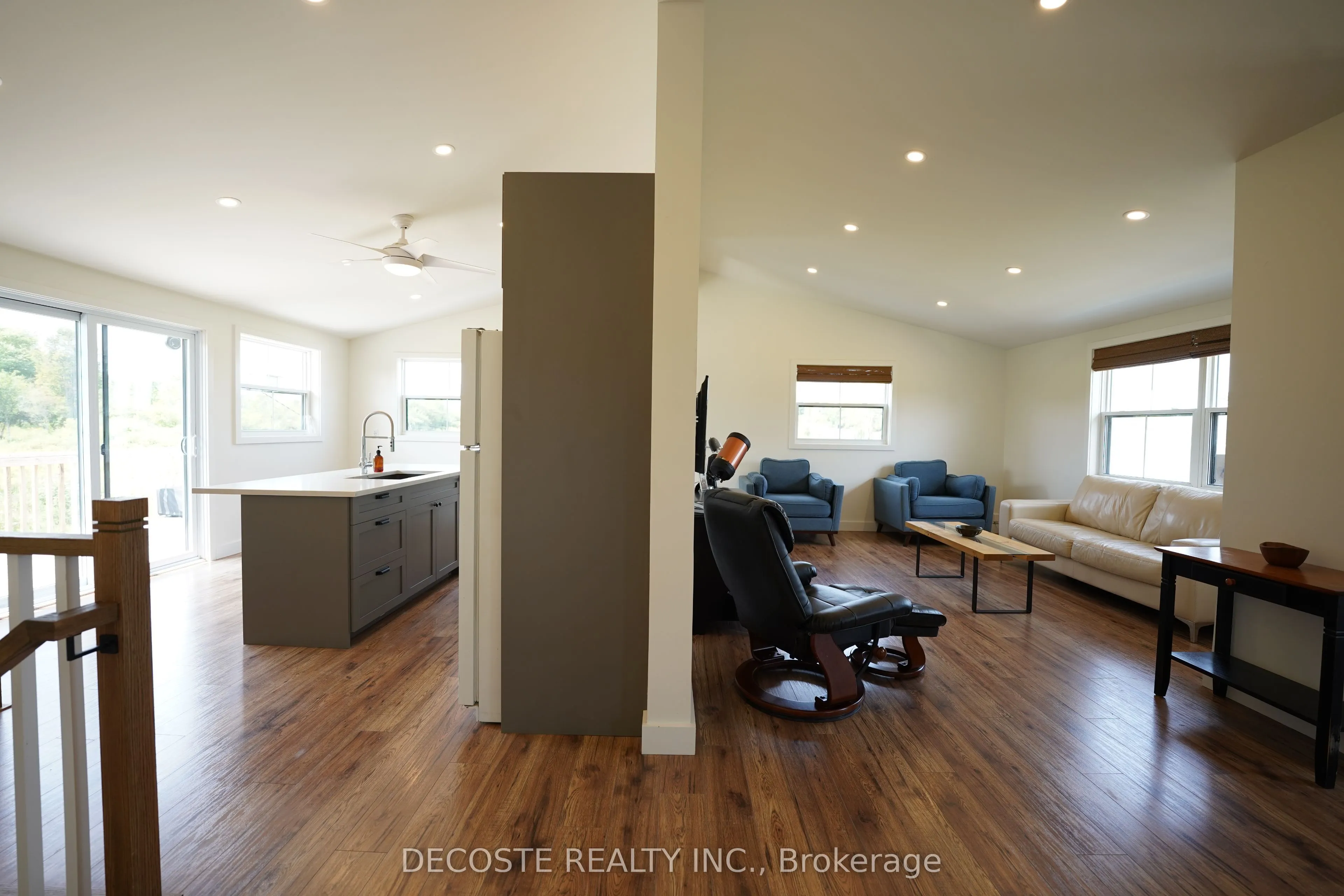 6460 Rae Road