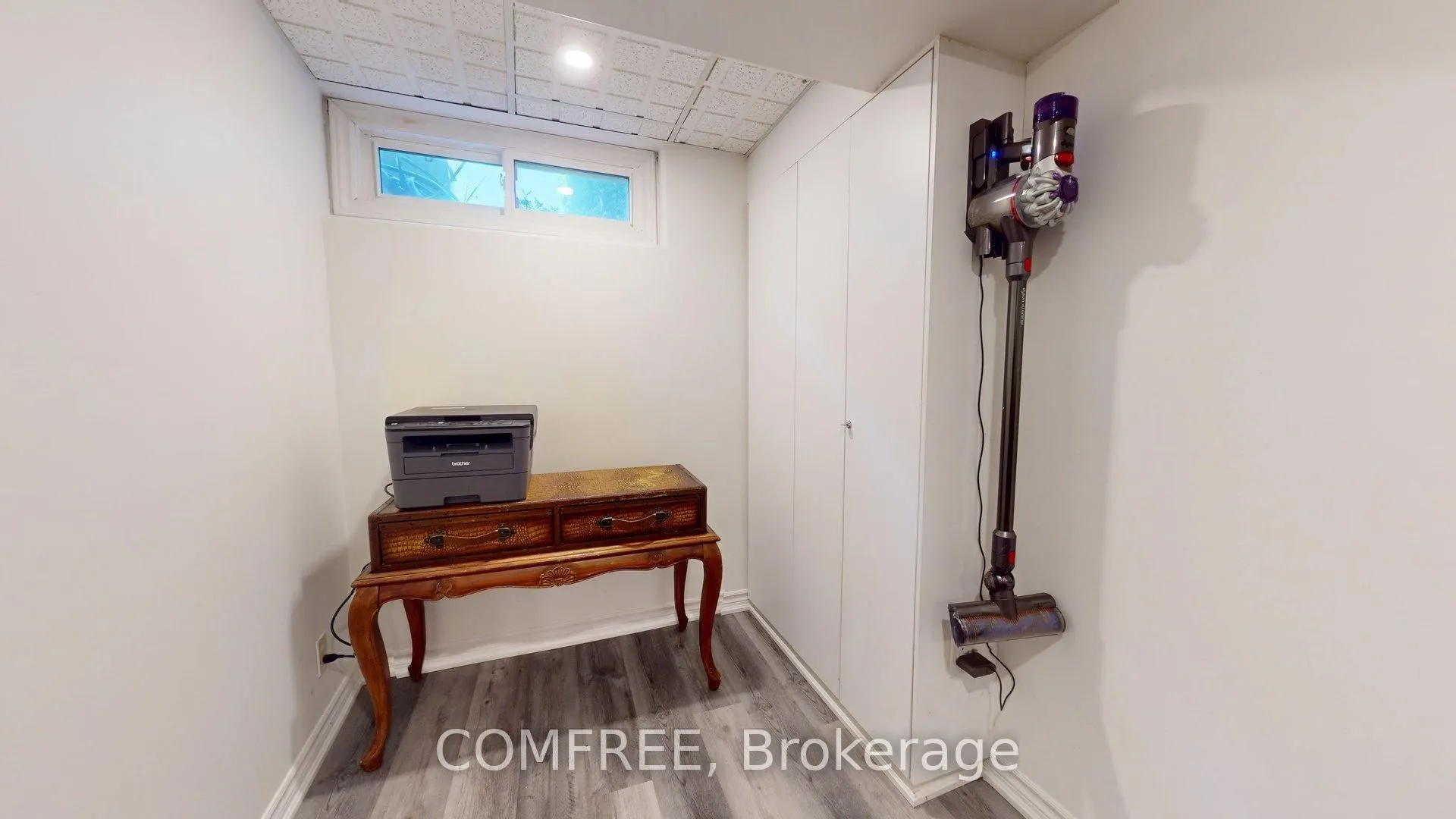 1145 D'erable Place, #100