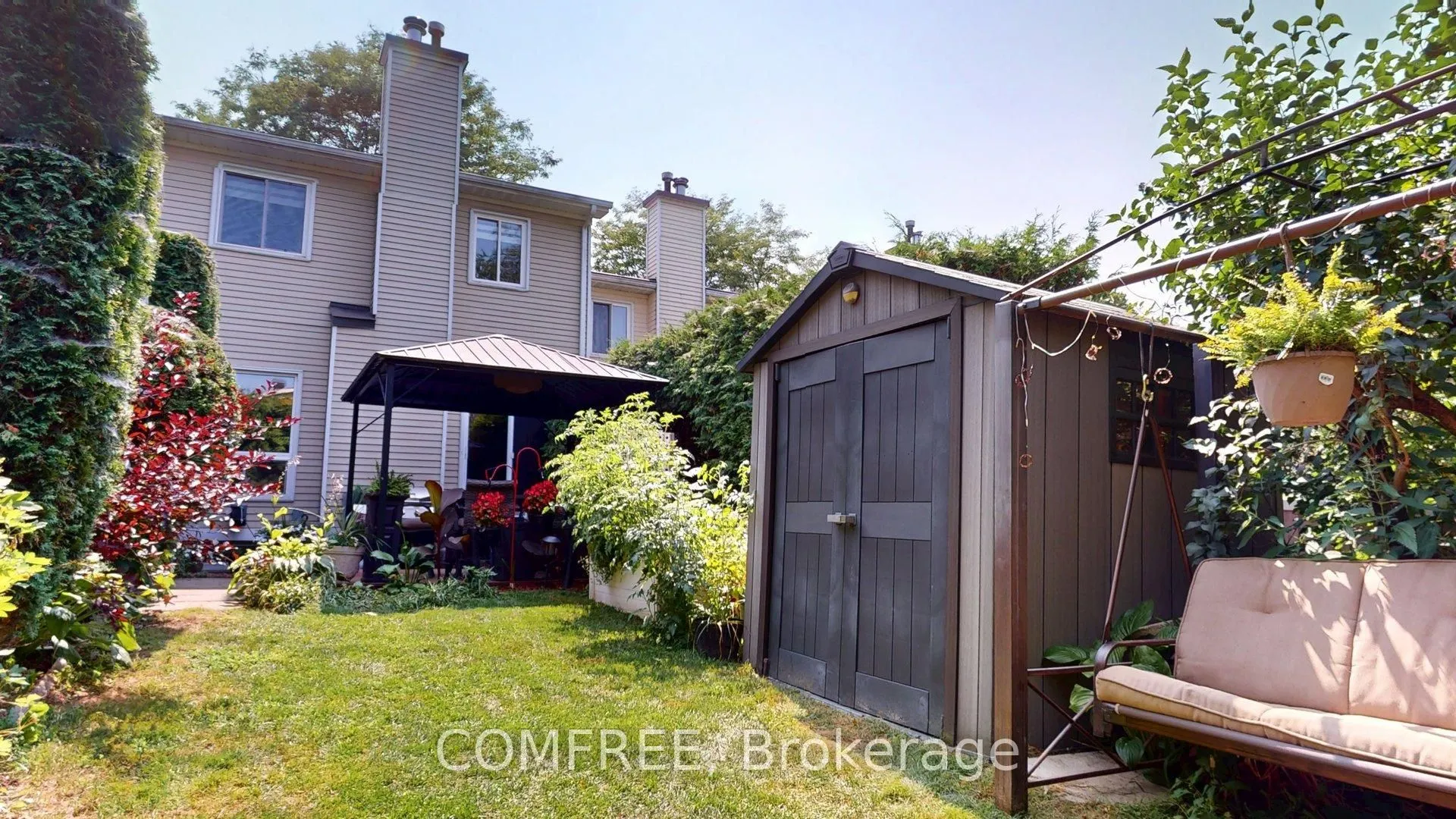 1145 D'erable Place, #100