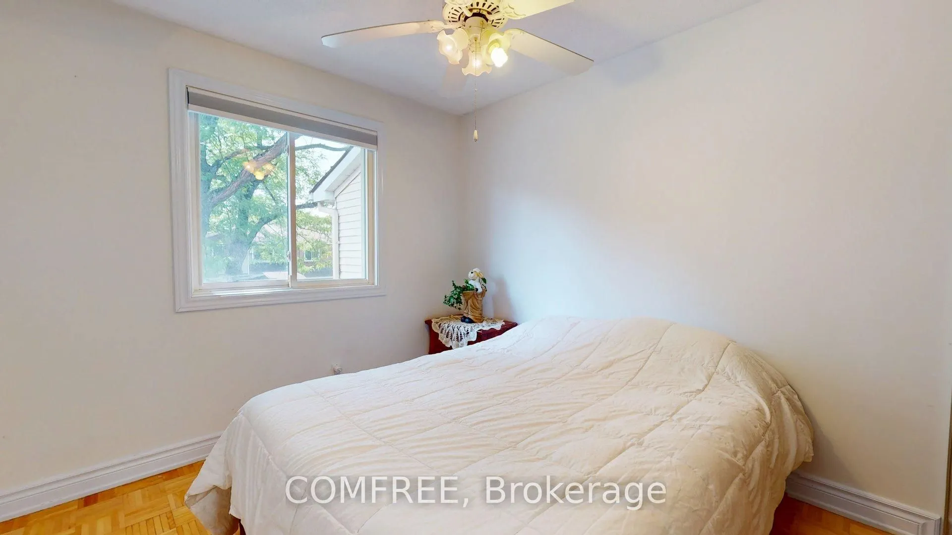 1145 D'erable Place, #100