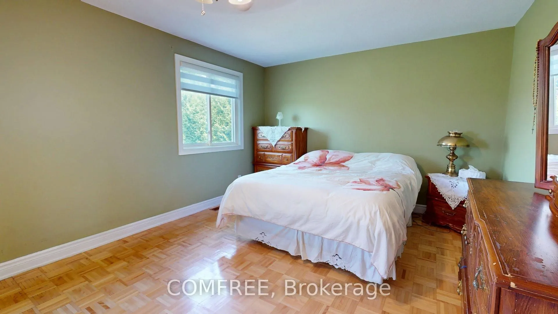 1145 D'erable Place, #100