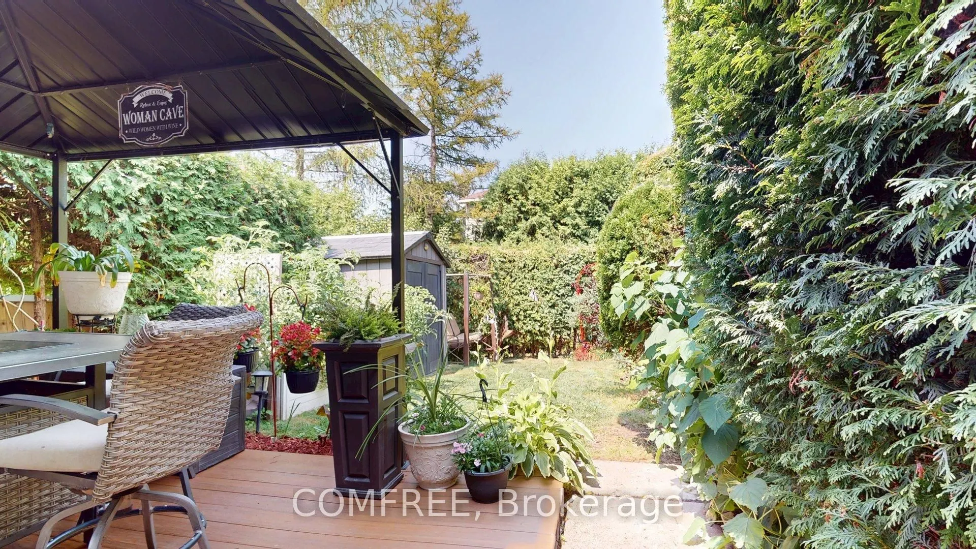 1145 D'erable Place, #100