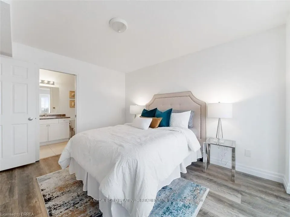 758 Bleams Road, #B