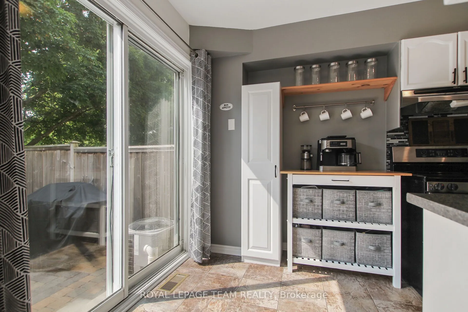 6 Whitegate Crescent