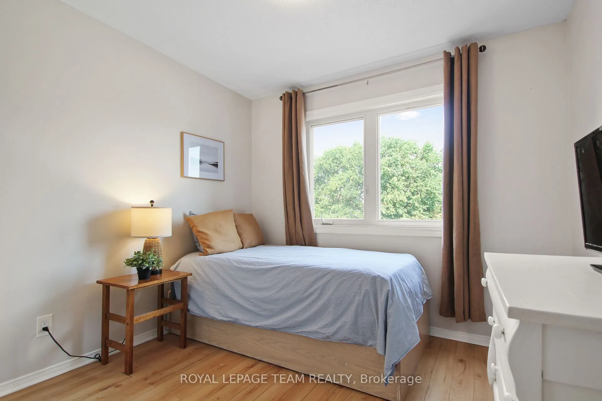 6 Whitegate Crescent