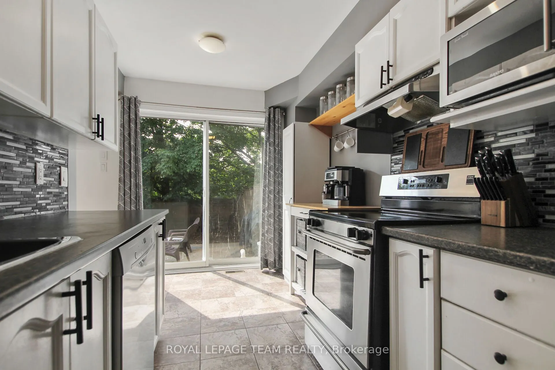 6 Whitegate Crescent