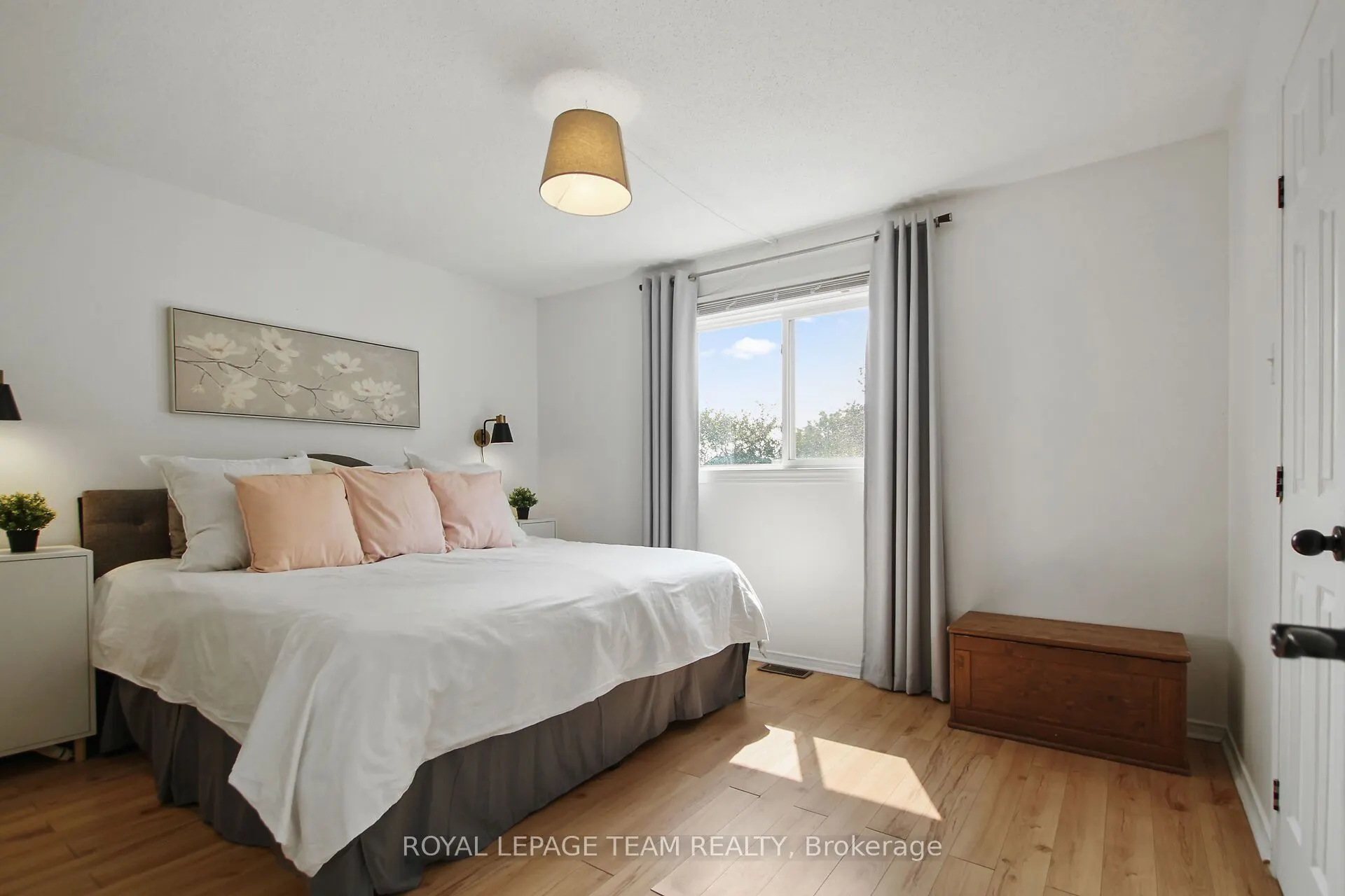 6 Whitegate Crescent