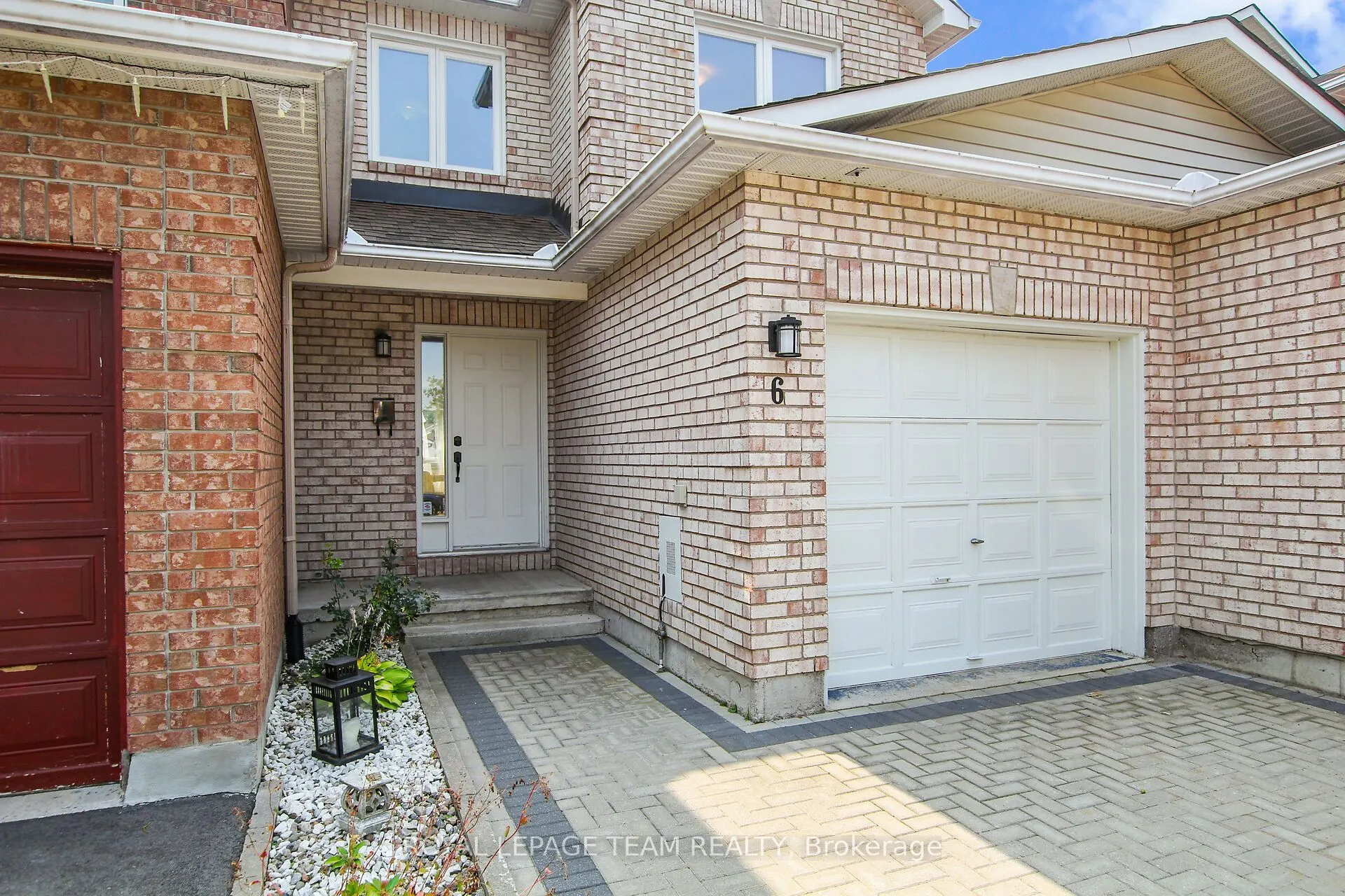 6 Whitegate Crescent