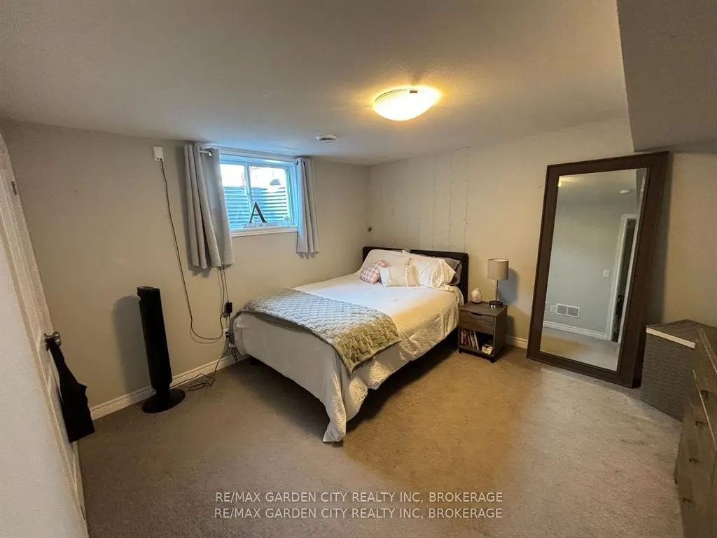 34 BOUNTY Avenue