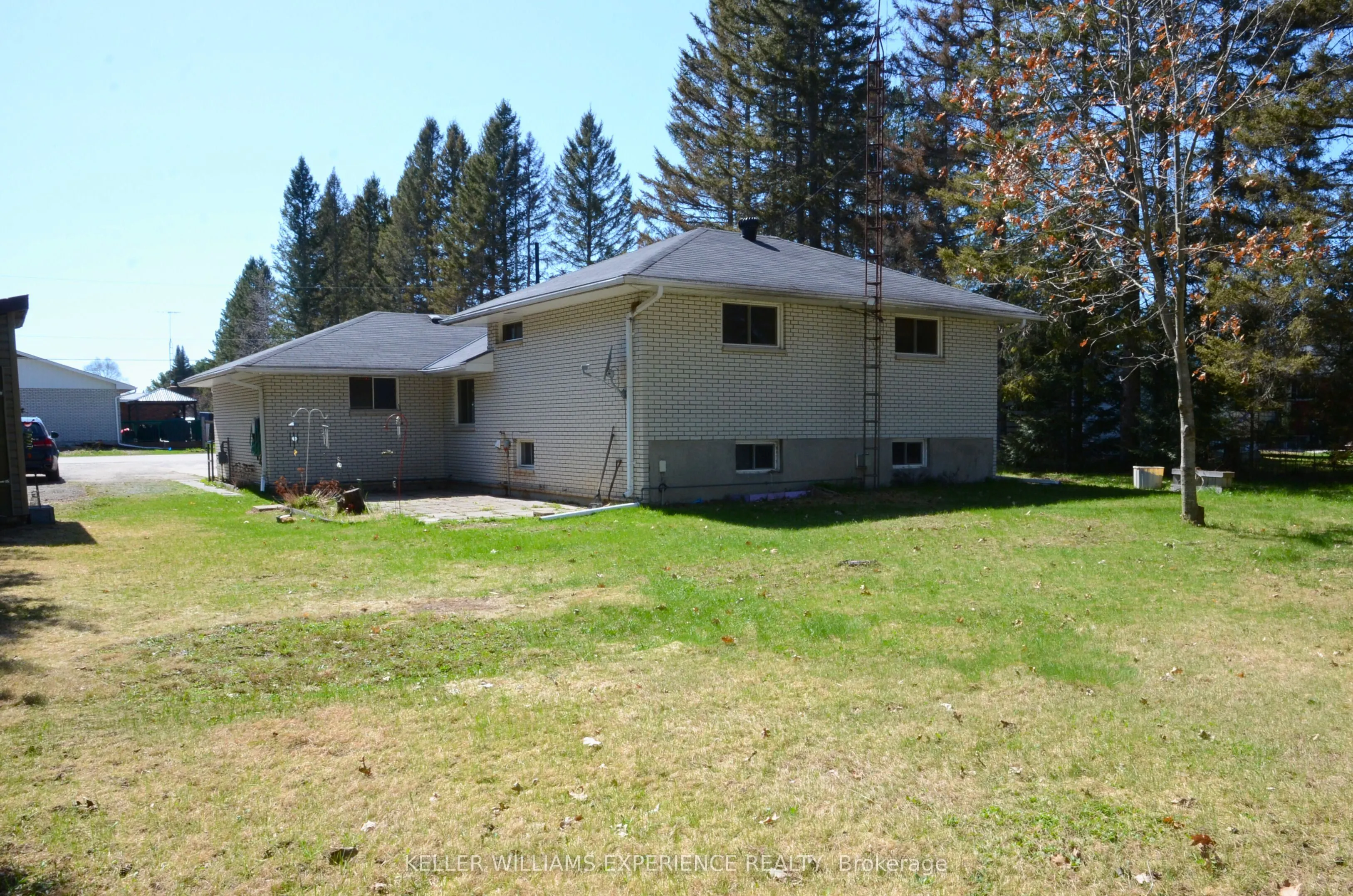 18 TEBBY Boulevard