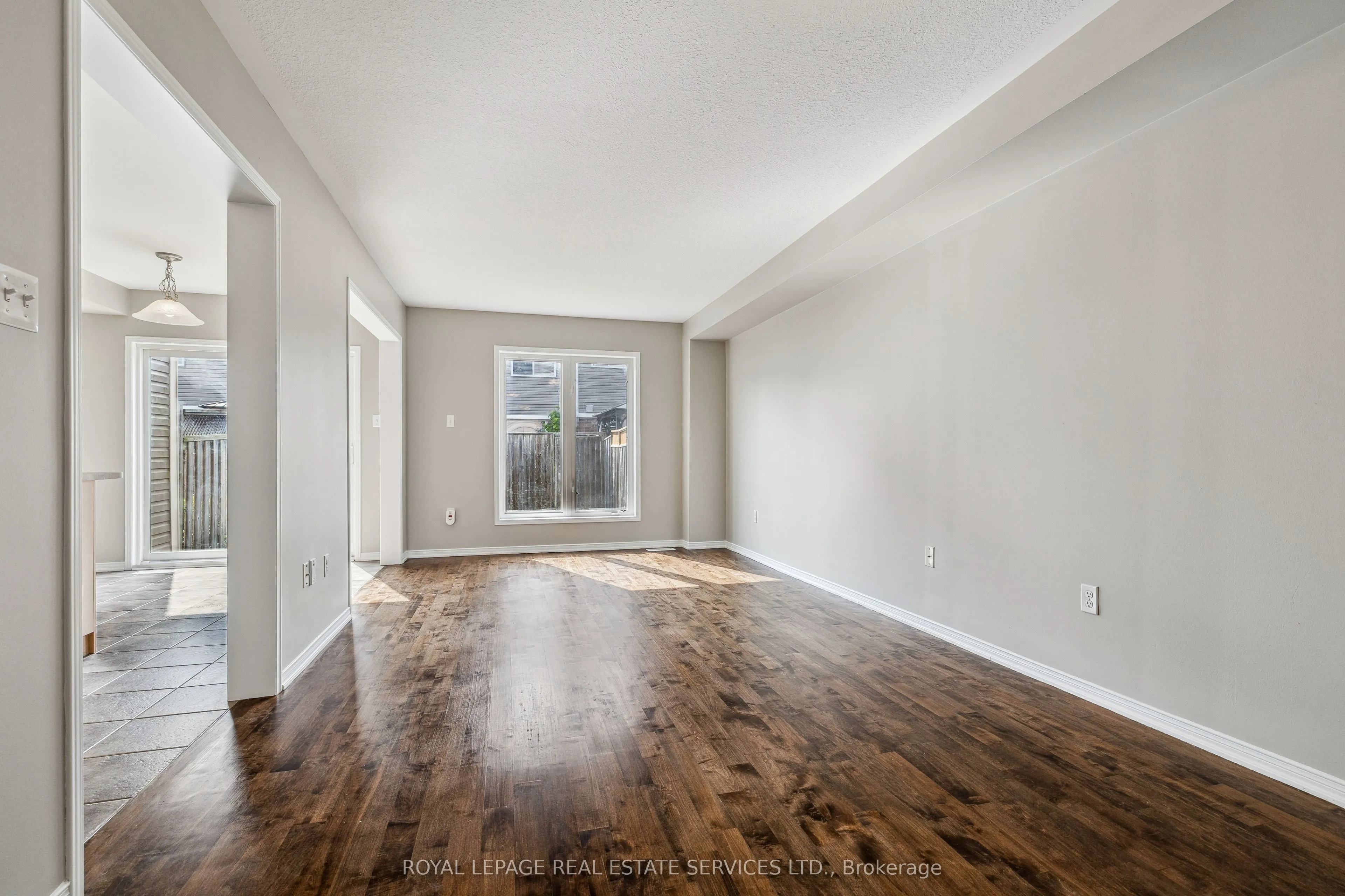 8 Bradley Avenue, #23