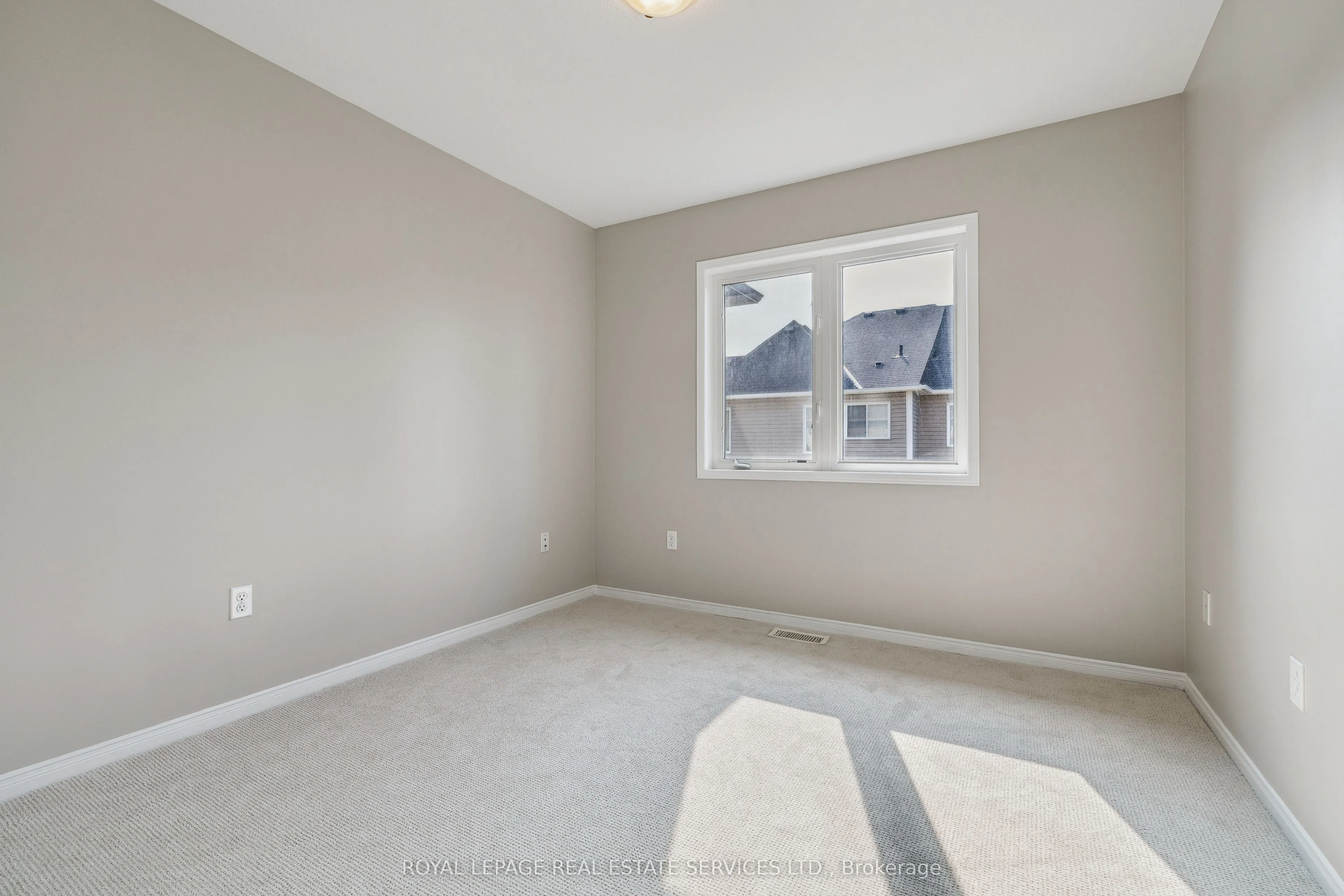 8 Bradley Avenue, #23