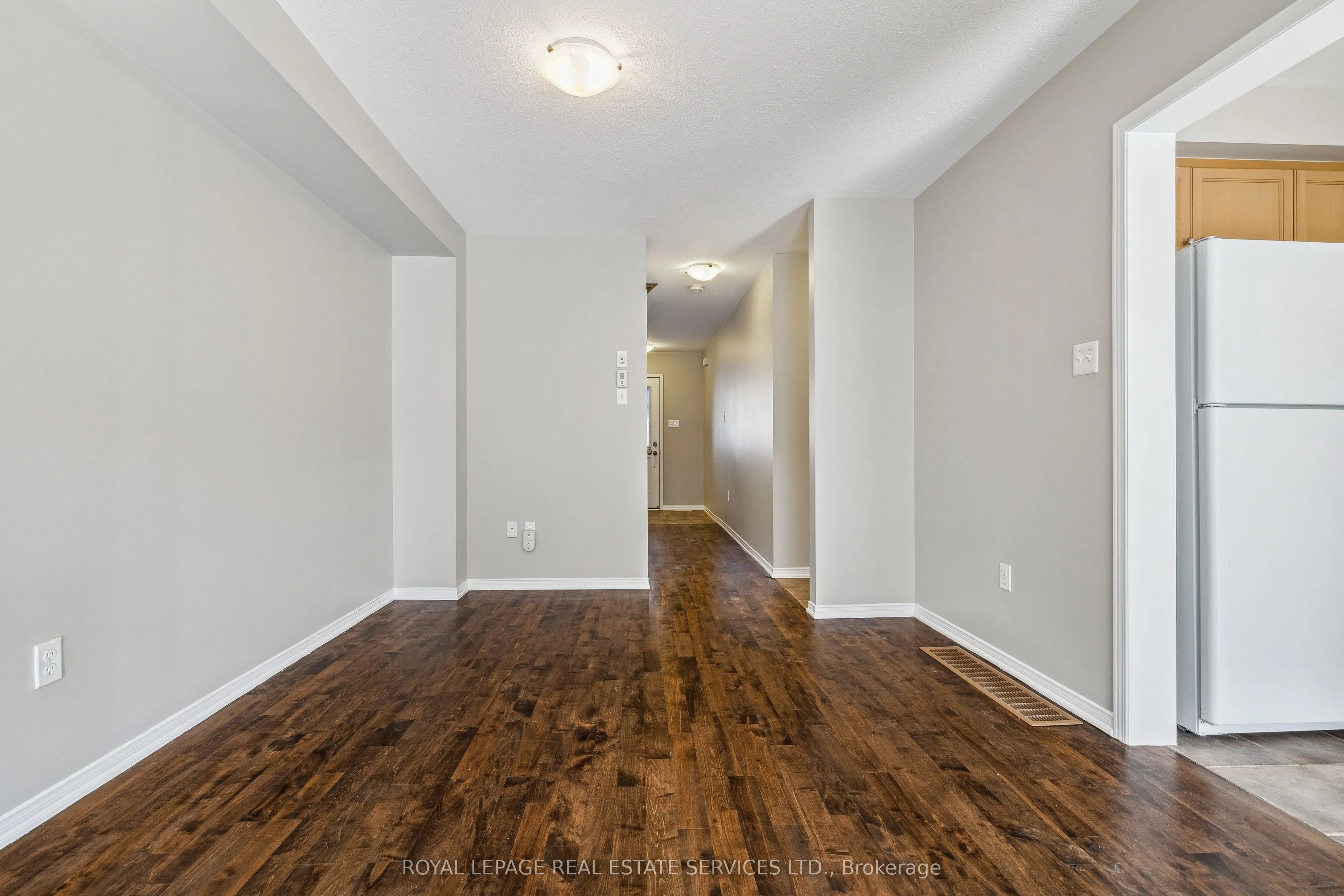 8 Bradley Avenue, #23