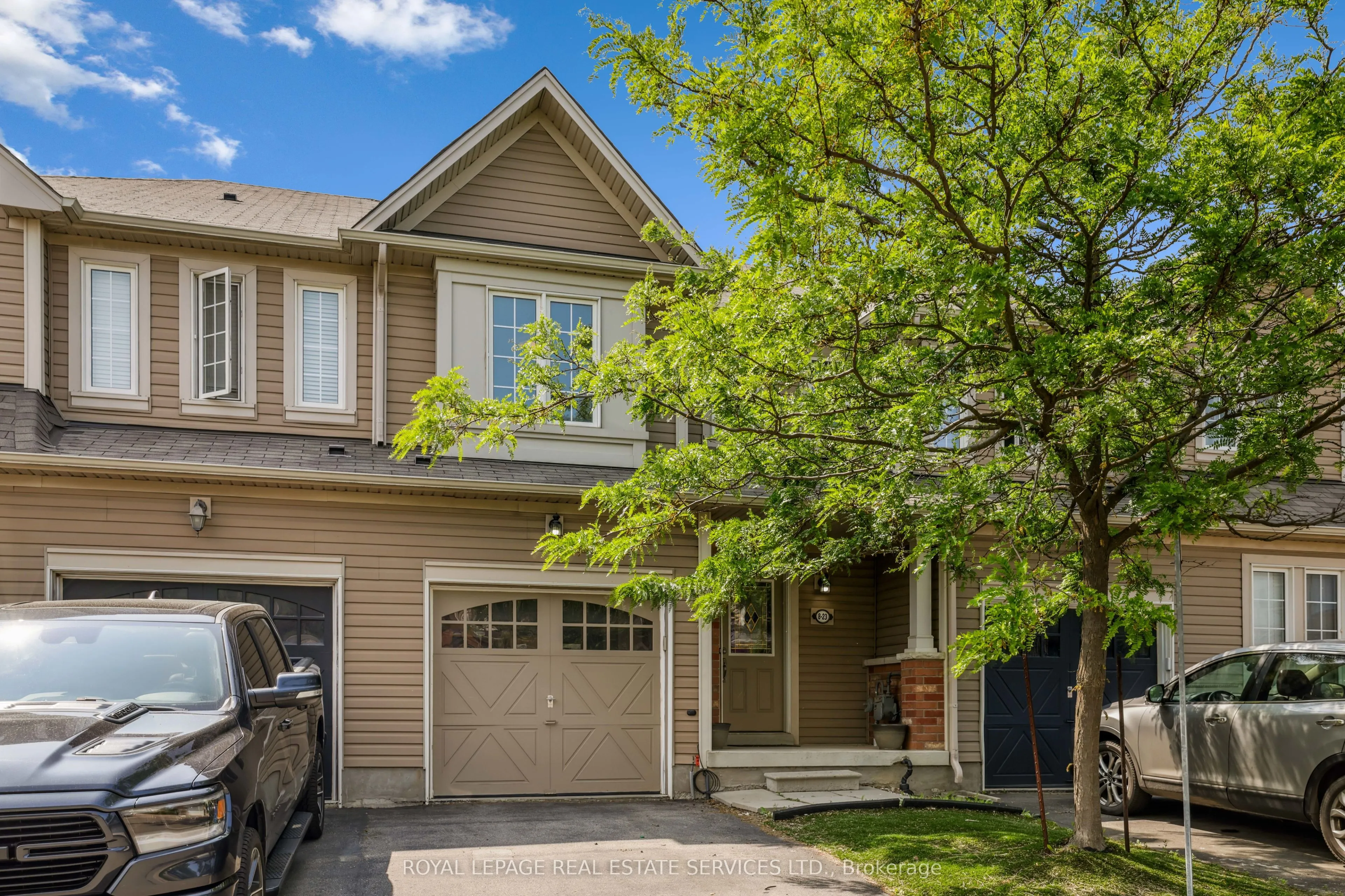8 Bradley Avenue, #23