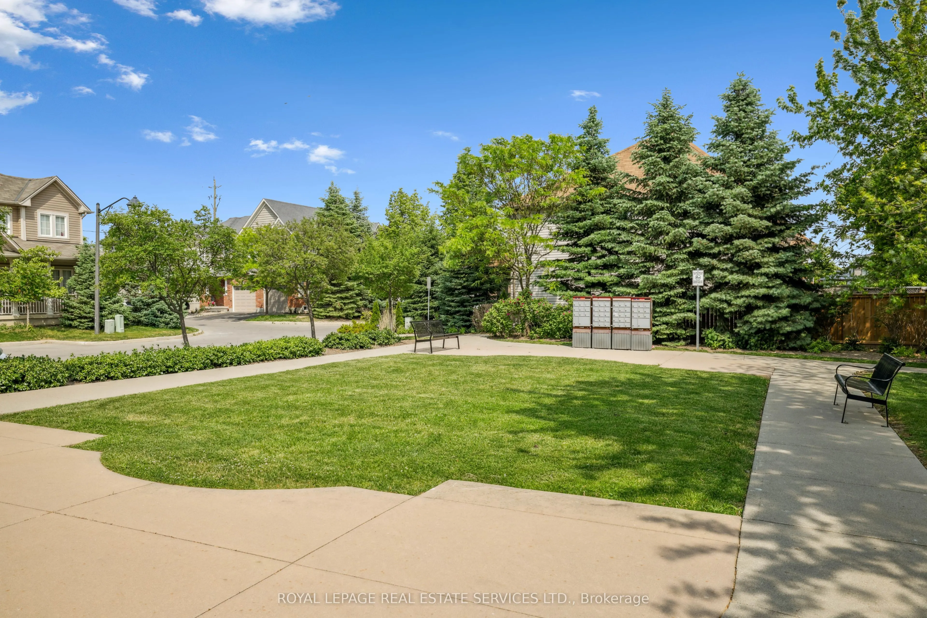 8 Bradley Avenue, #23