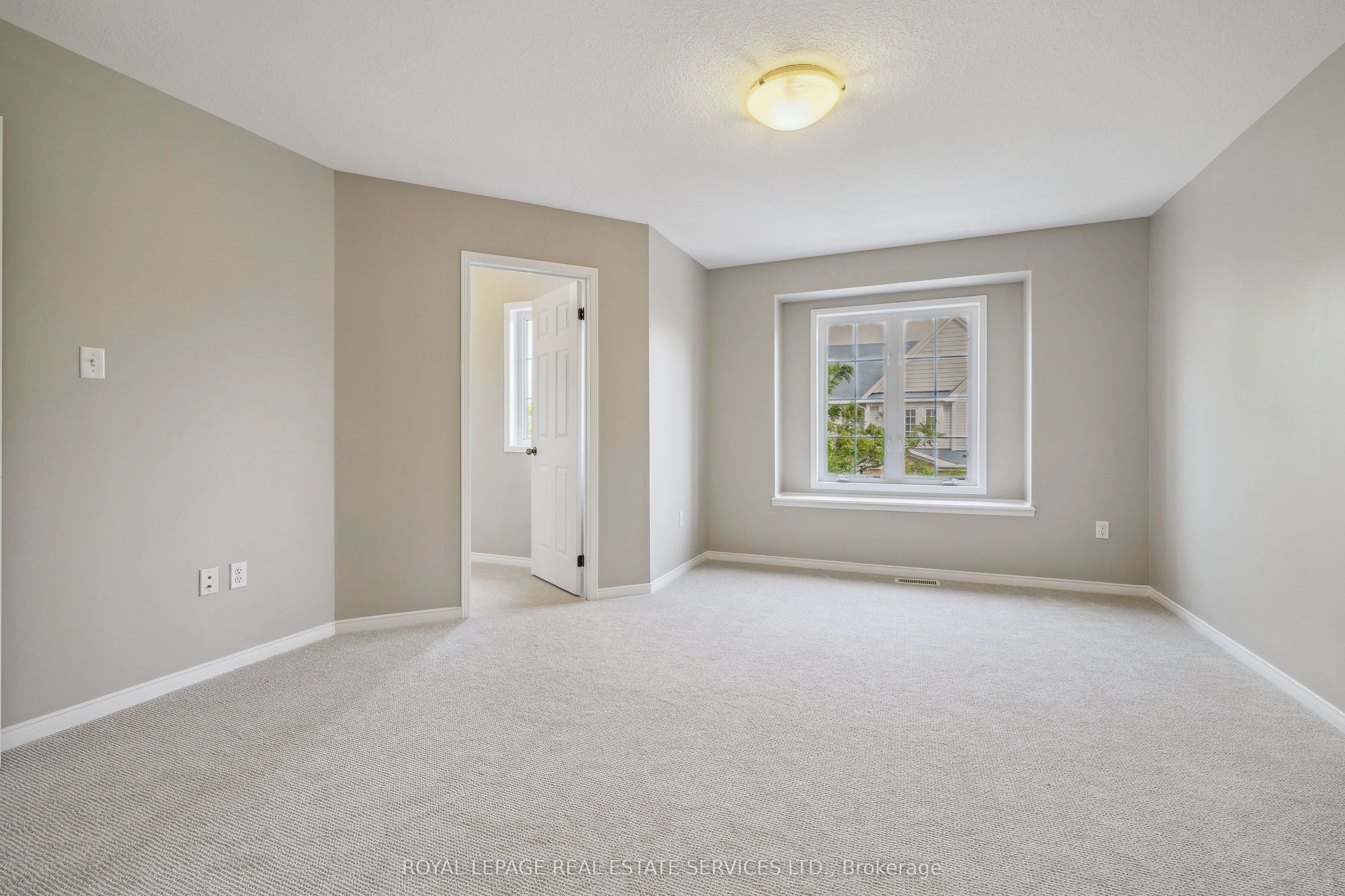 8 Bradley Avenue, #23