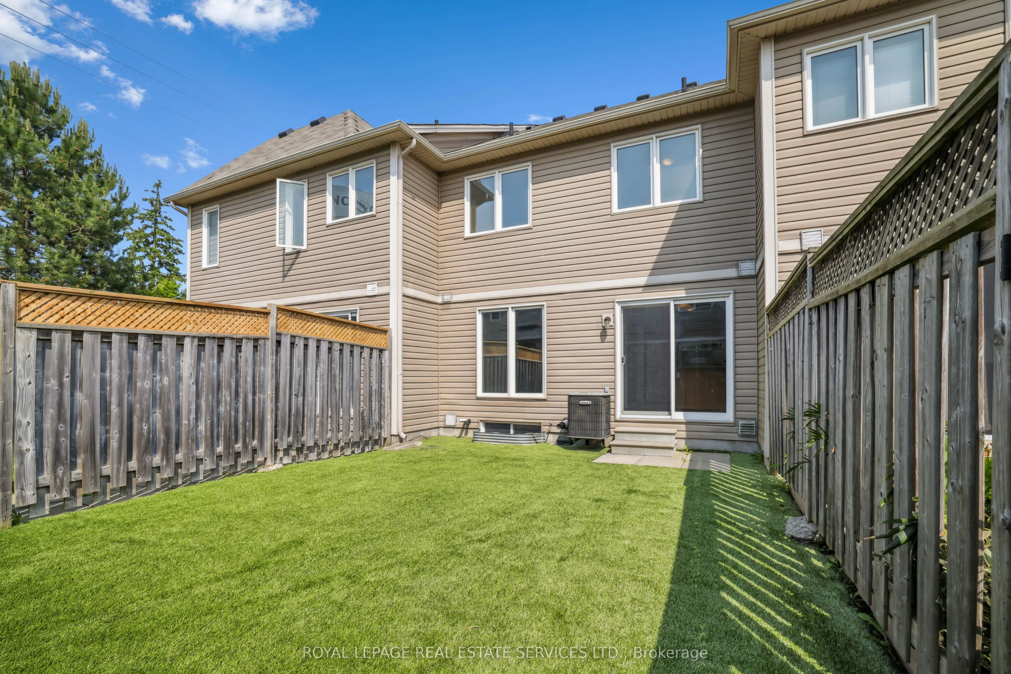 8 Bradley Avenue, #23