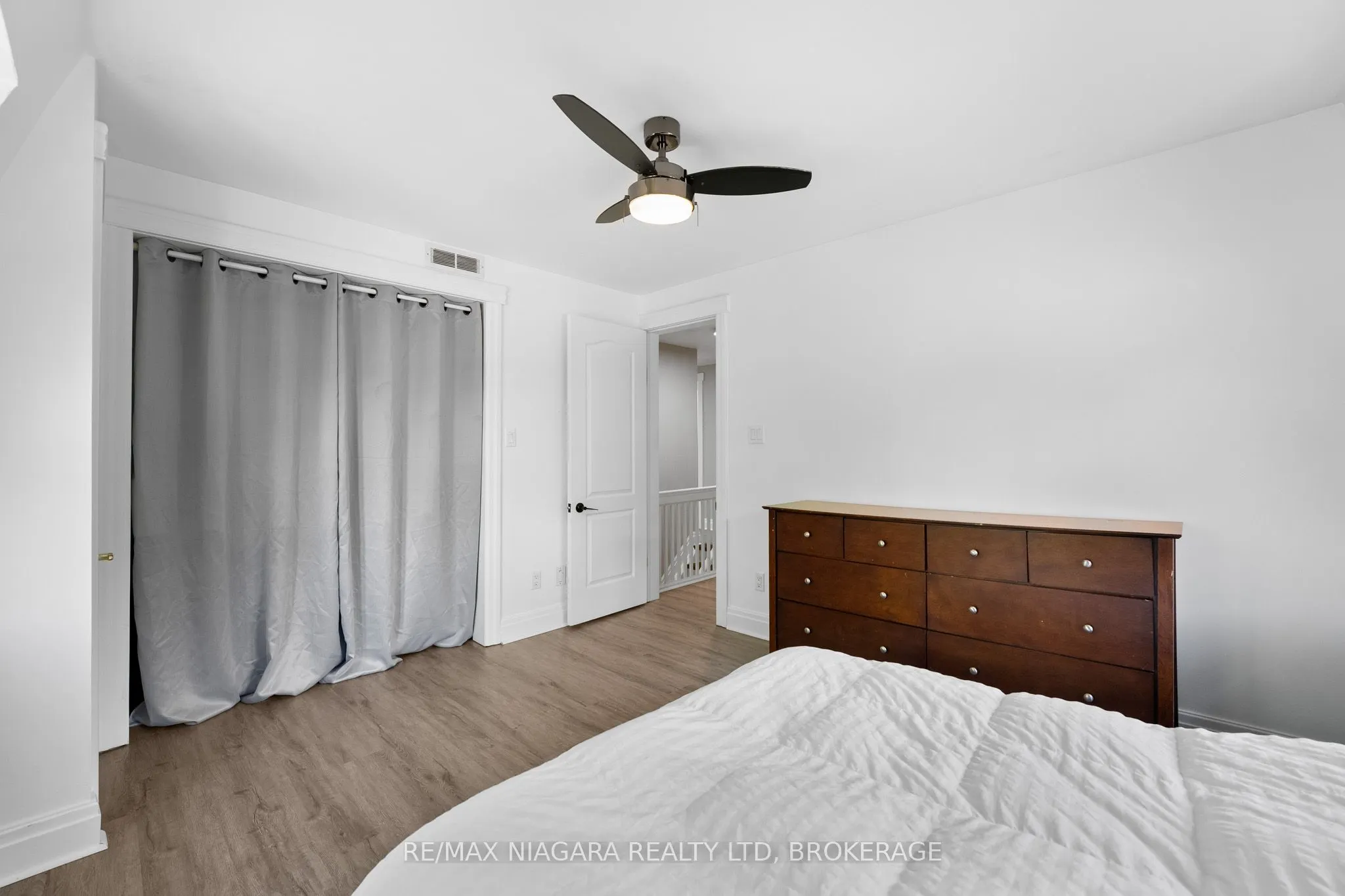 2969-2971 Portage Road
