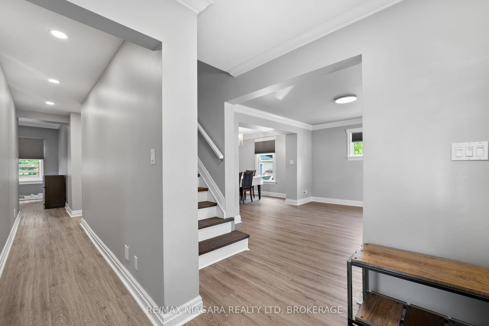 2969-2971 Portage Road