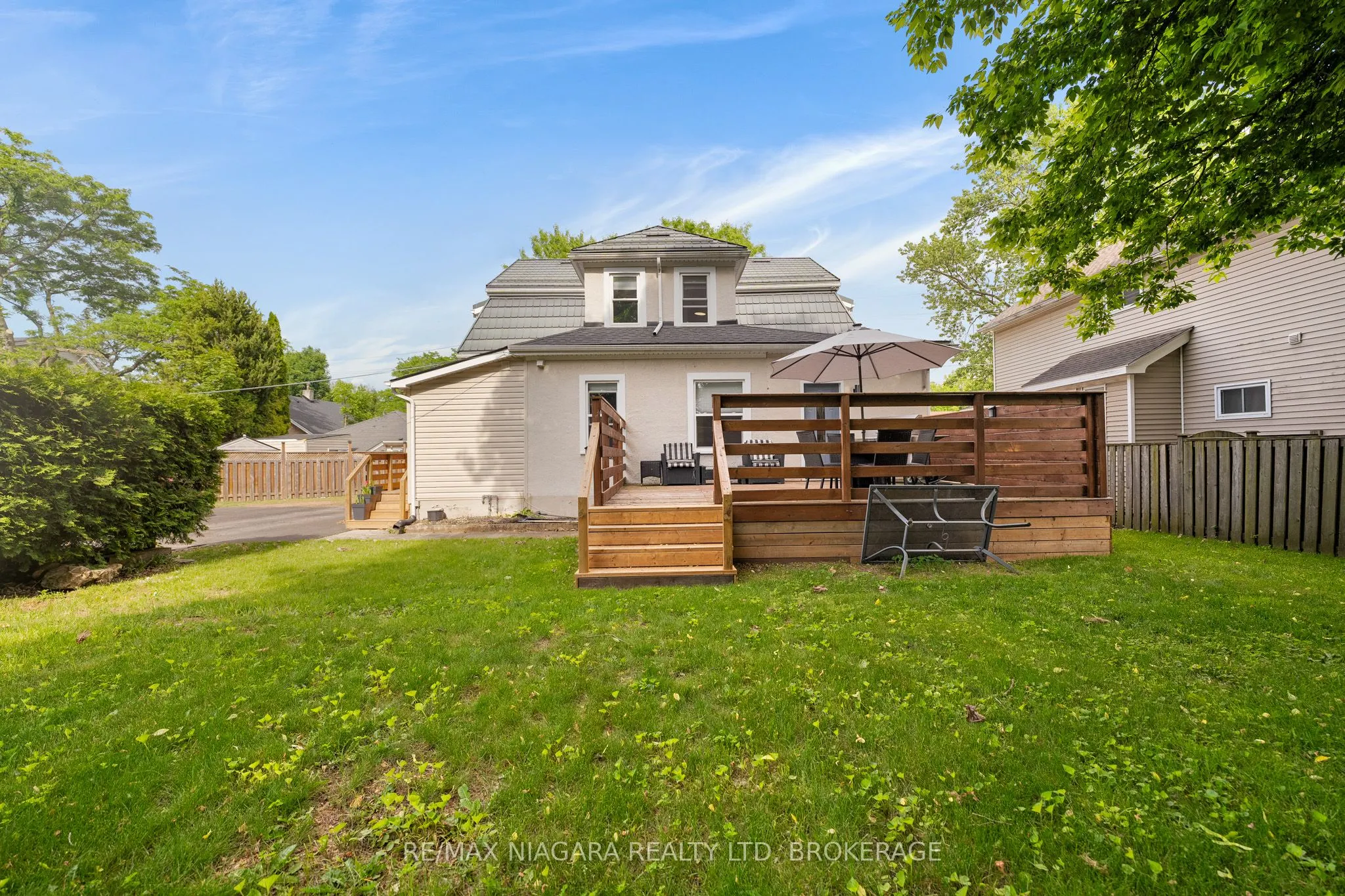 2969-2971 Portage Road