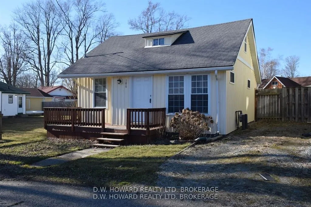 186 Loomis Crescent