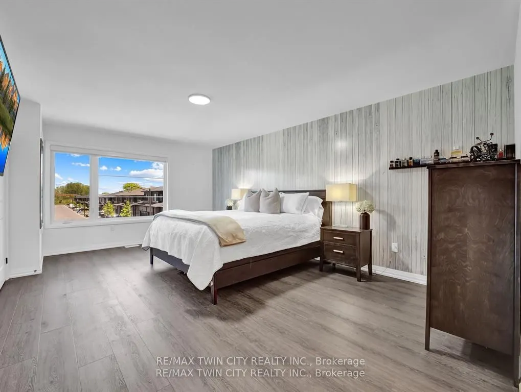 4552 Portage Road, #108