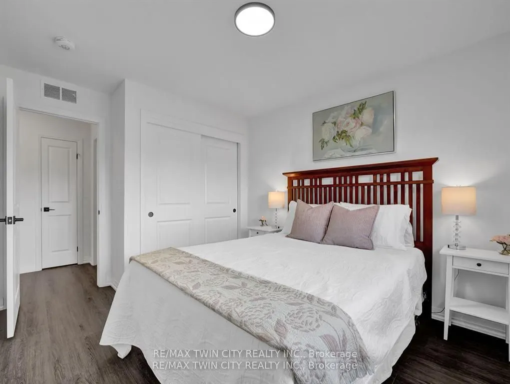 4552 Portage Road, #108