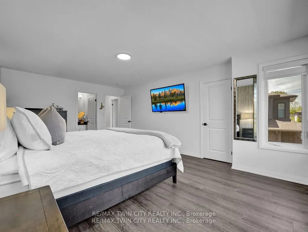 4552 Portage Road, #108
