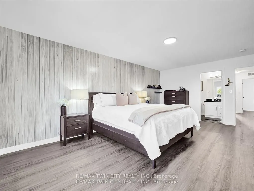 4552 Portage Road, #108