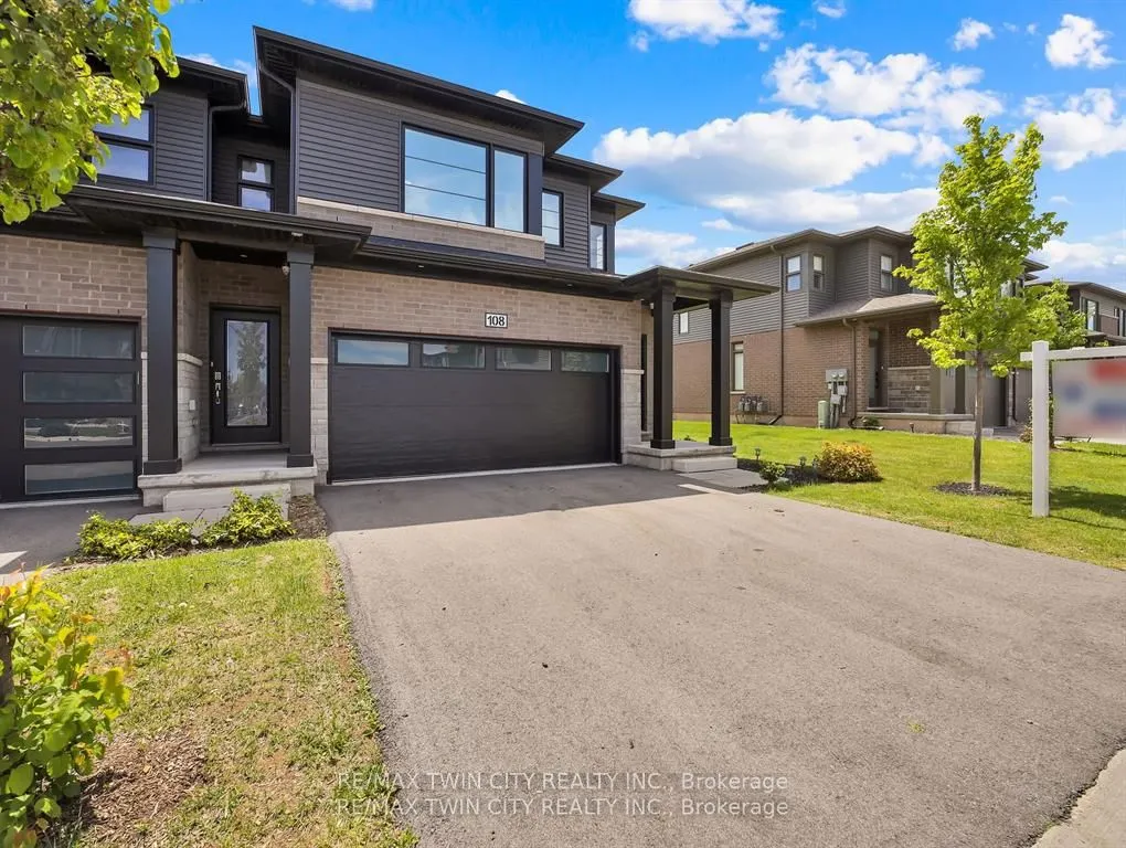 4552 Portage Road, #108
